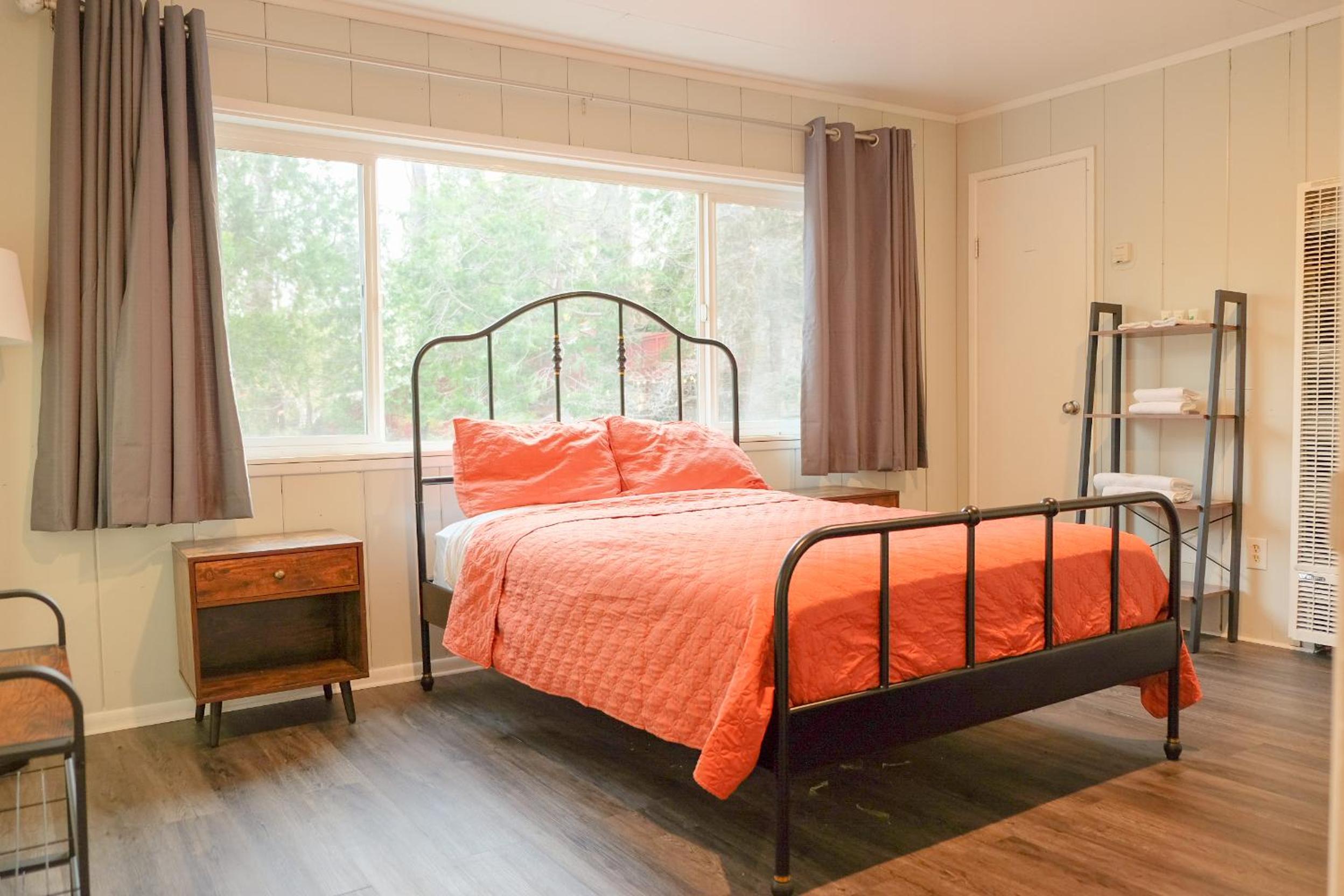 Sherwood Arms Motel - Property Image 74