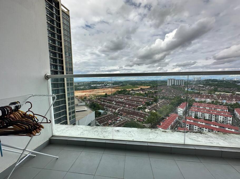 A2404 Platino 2BR ParadigmMall Netflix By STAY