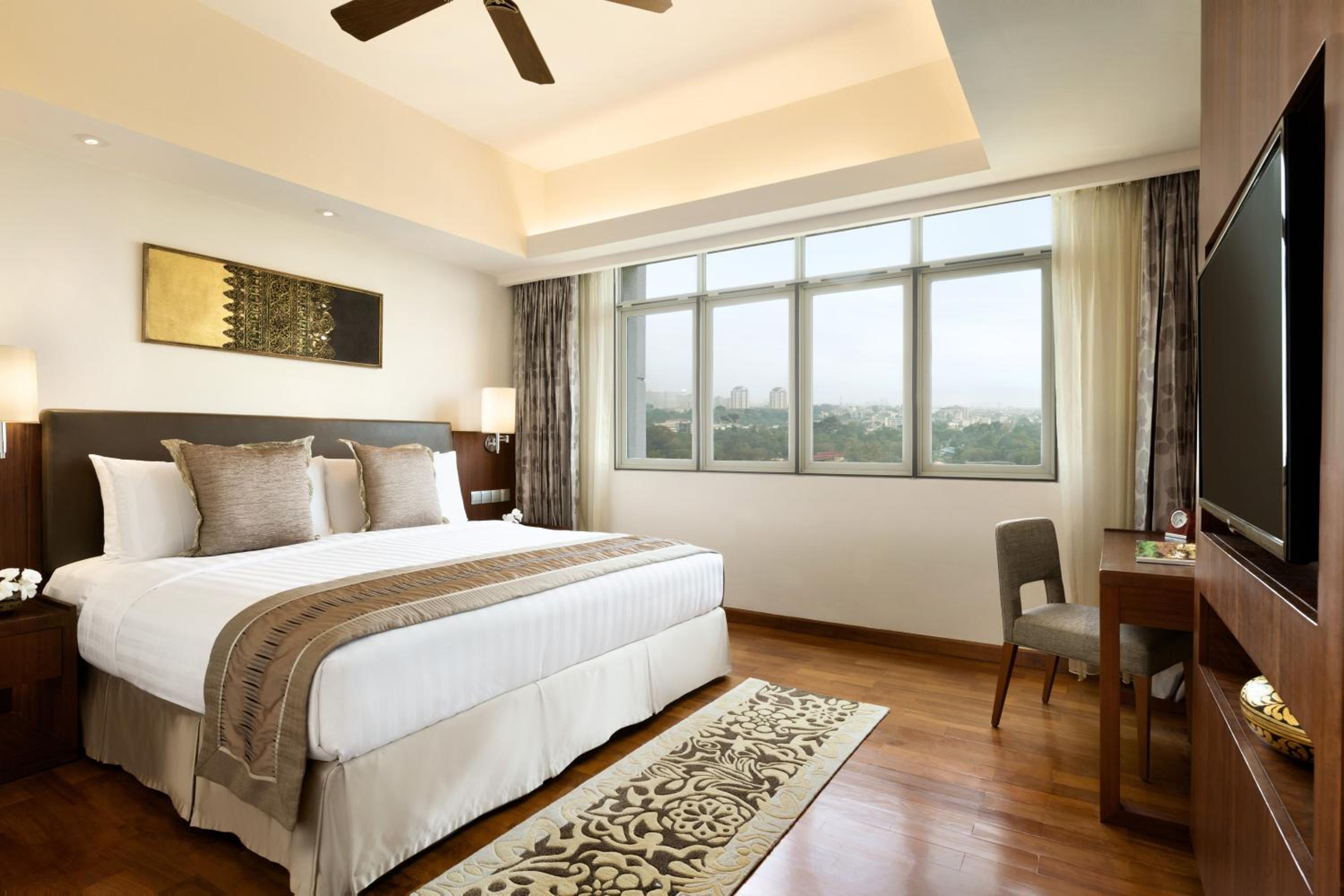 Shangri-La Serviced Apartments, Yangon view 3