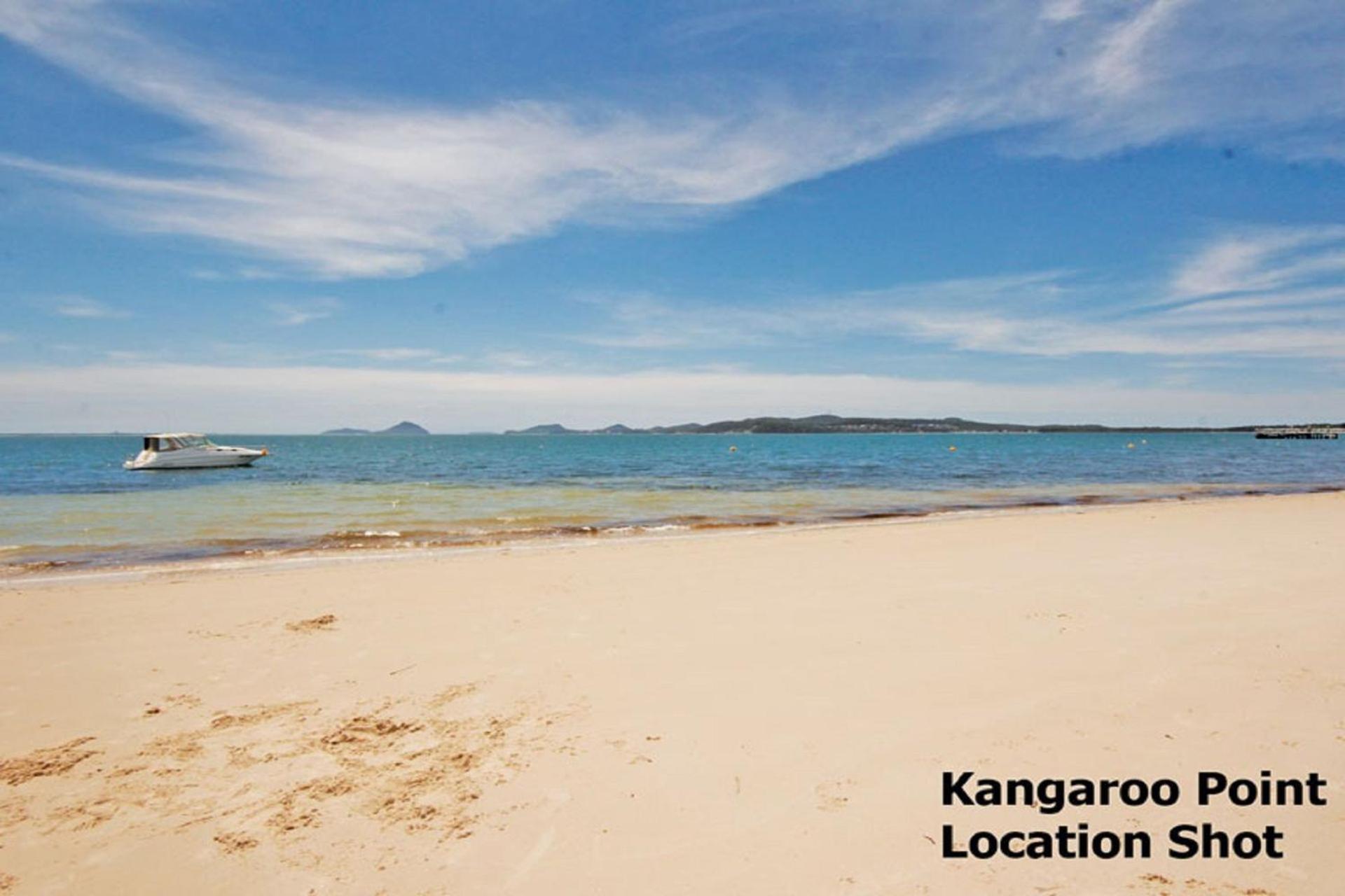 Kooringal 6, 105 Soldiers Point Rd - waterfront unit