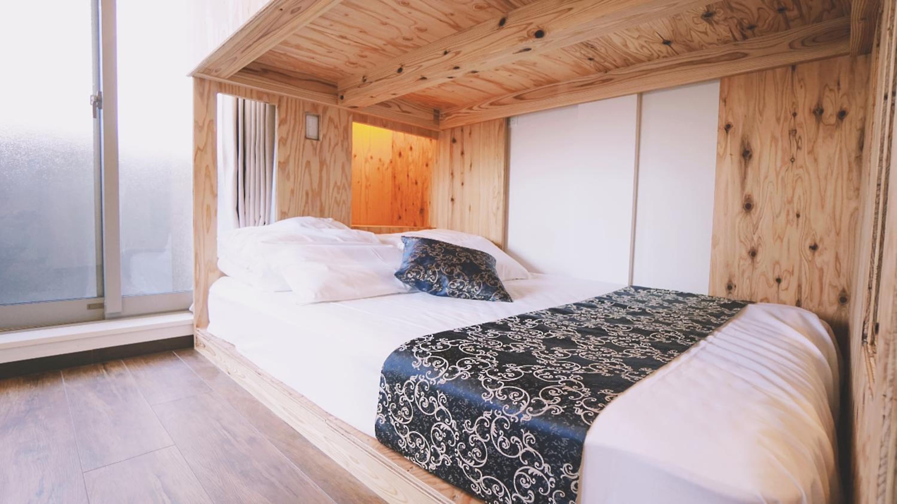 Poly Hostel Osaka