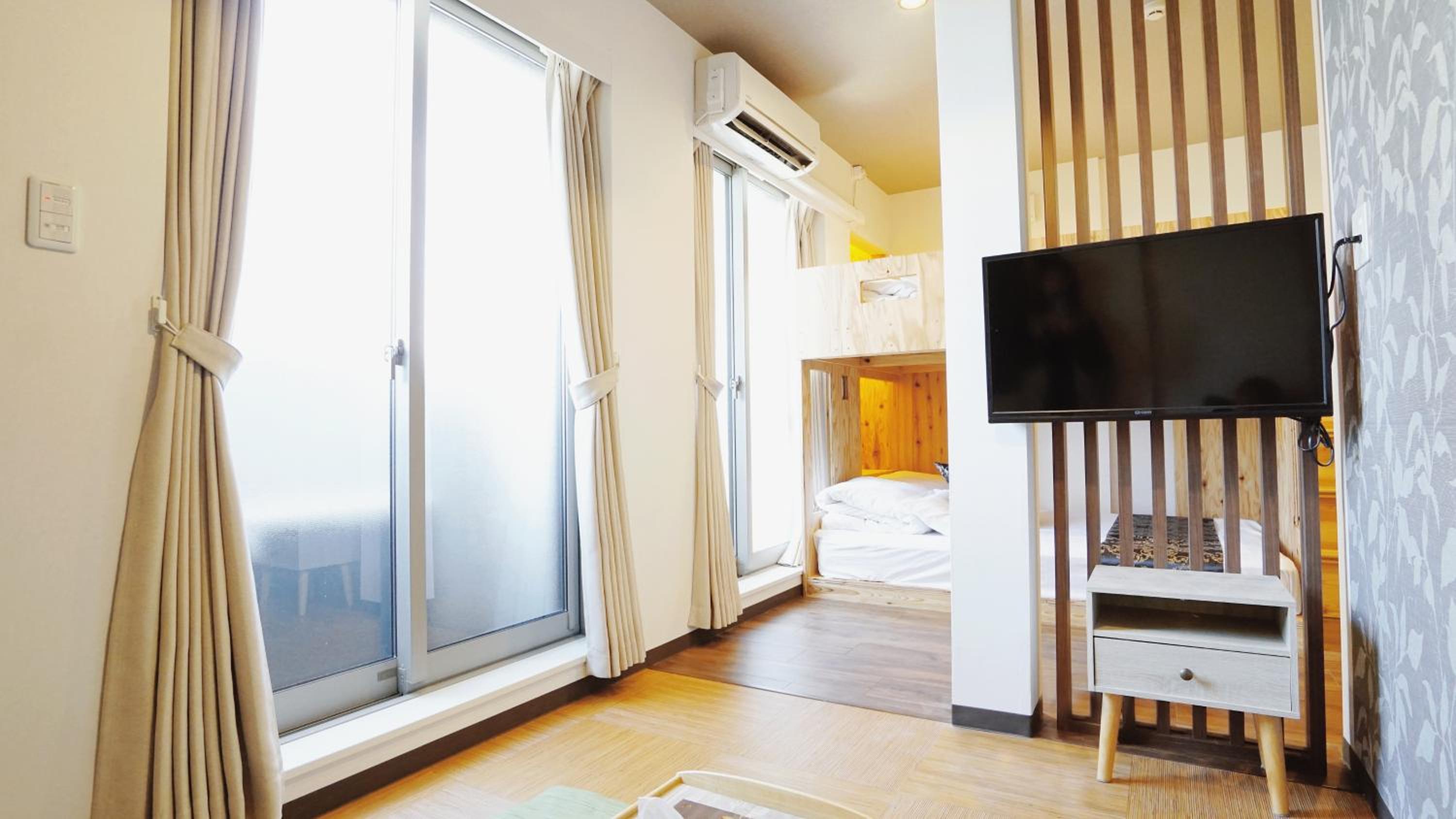 Poly Hostel Osaka