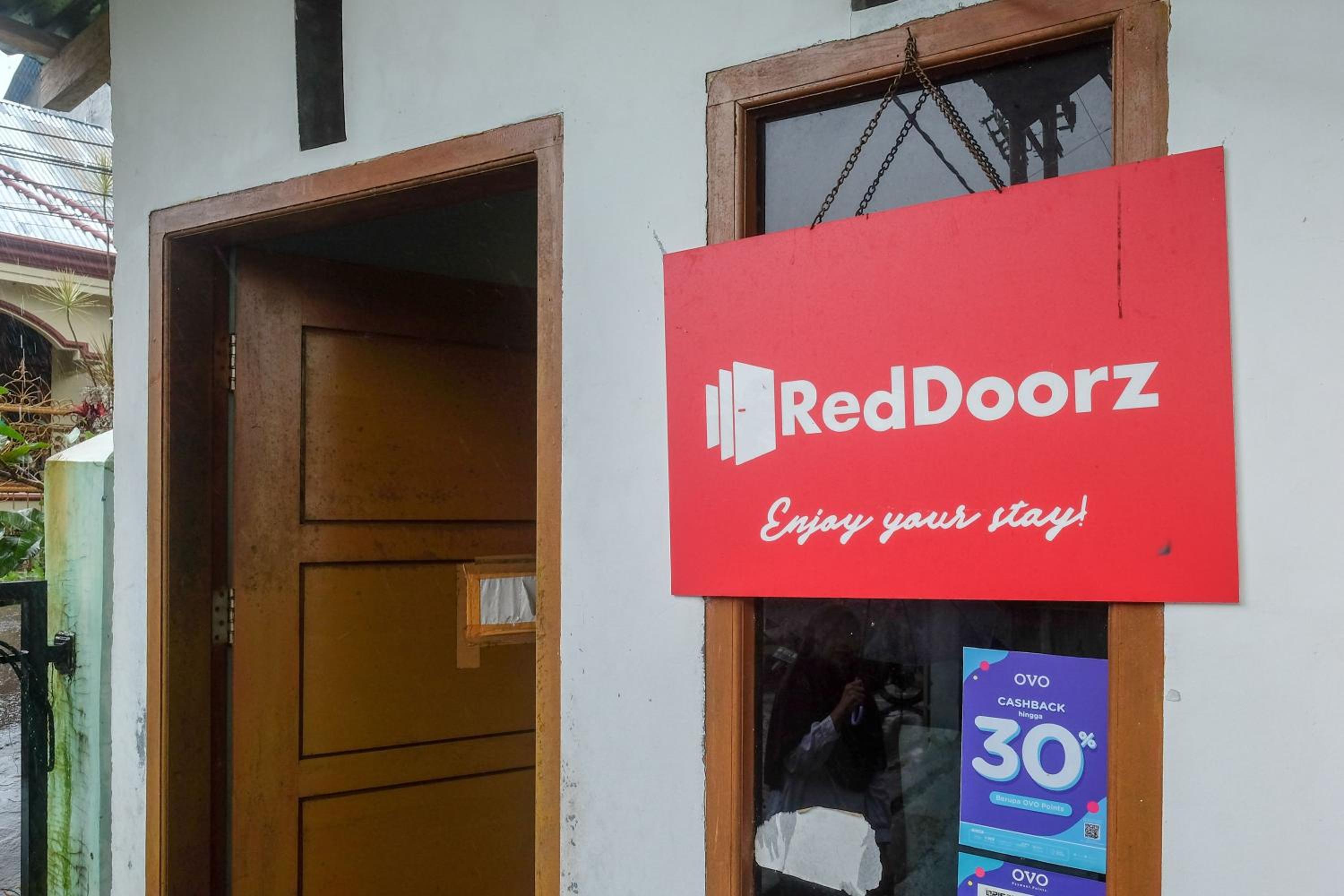 RedDoorz near Politeknik Manado, Paniki - 15