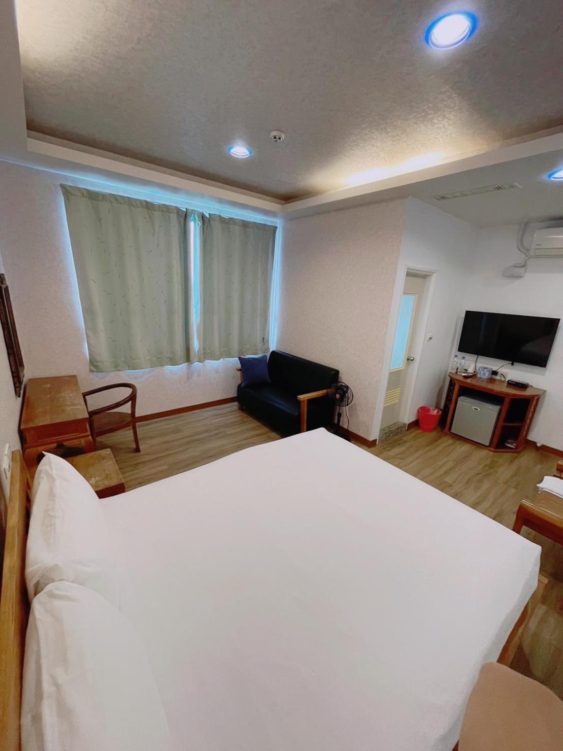 Blue Sea Inn