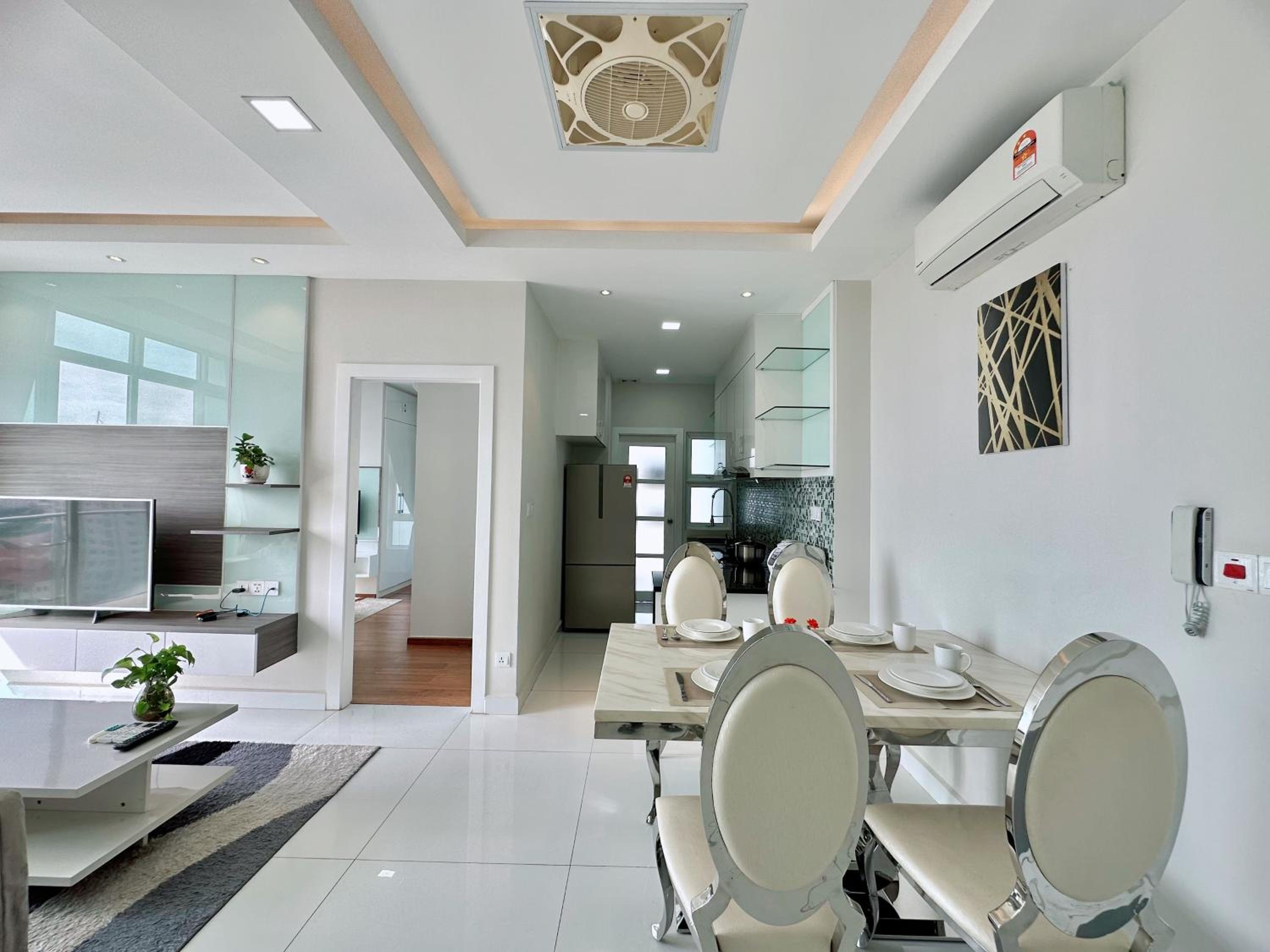 Infinity 28 Hotel and Residence