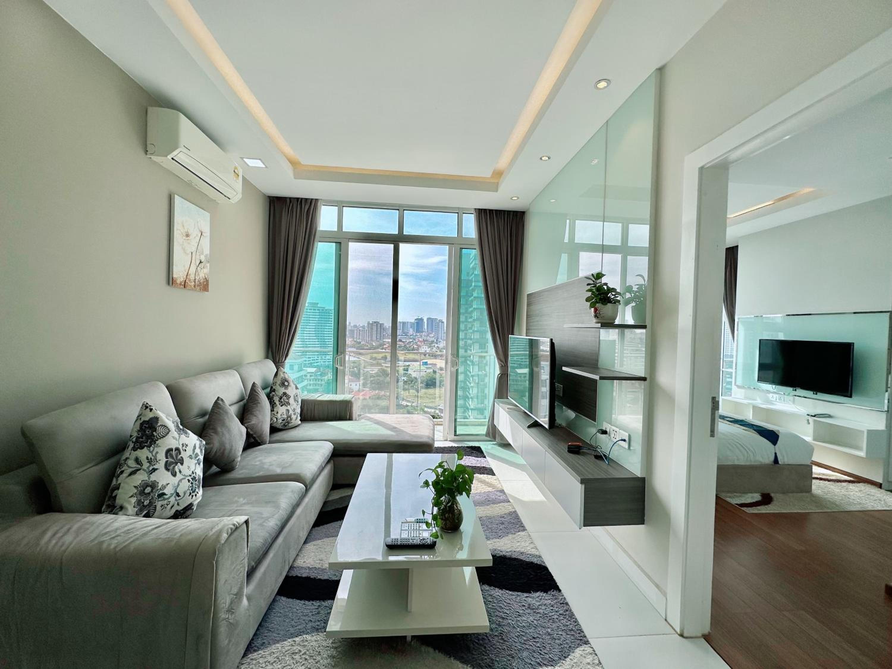 Infinity 28 Hotel and Residence