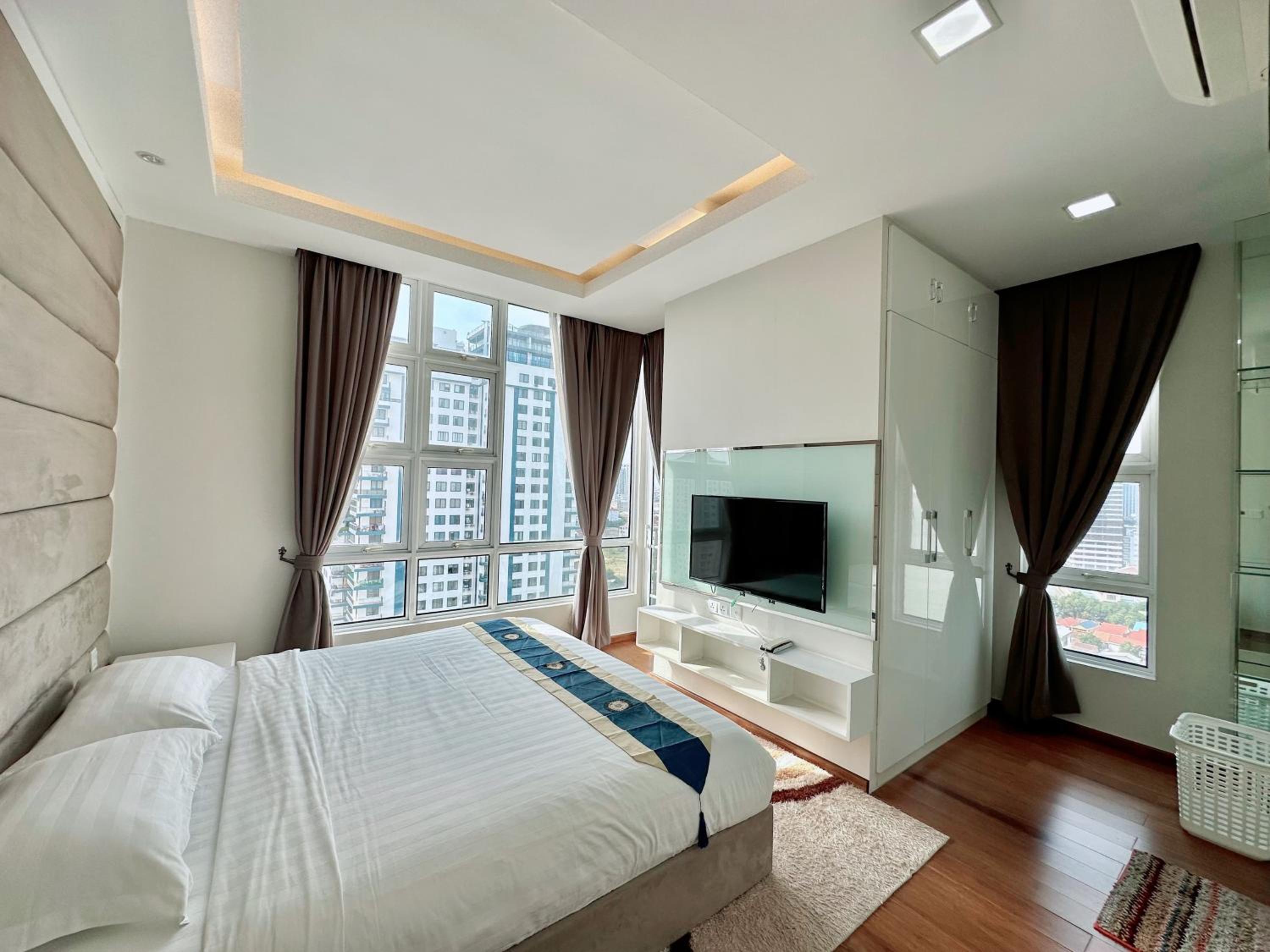 Infinity 28 Hotel and Residence