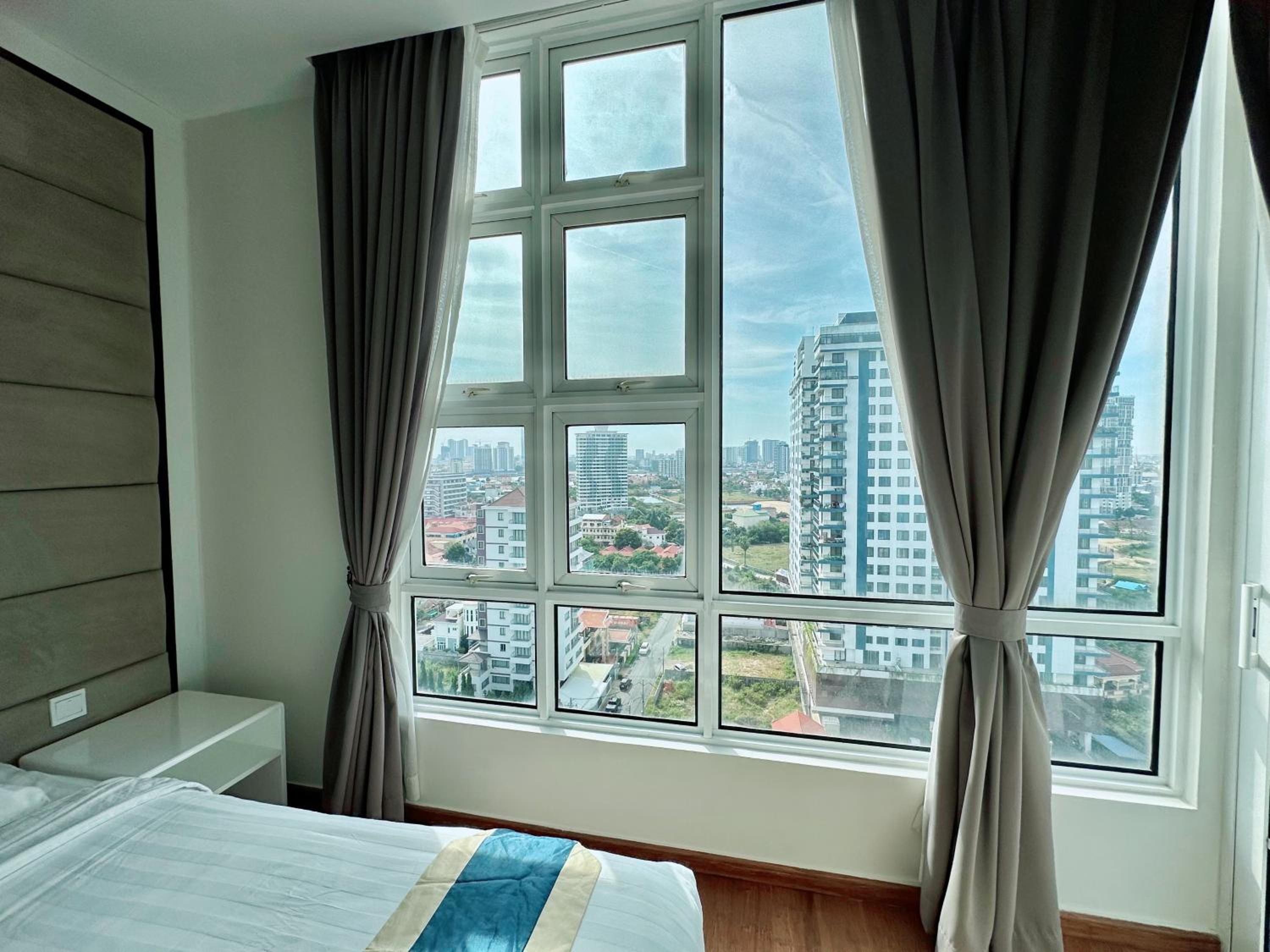 Infinity 28 Hotel and Residence