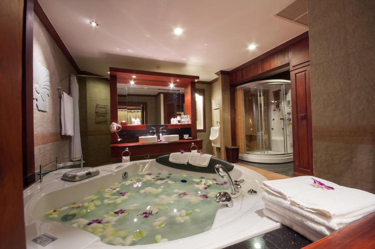 THE PRIVILEGE FLOOR by Borei Angkor 32