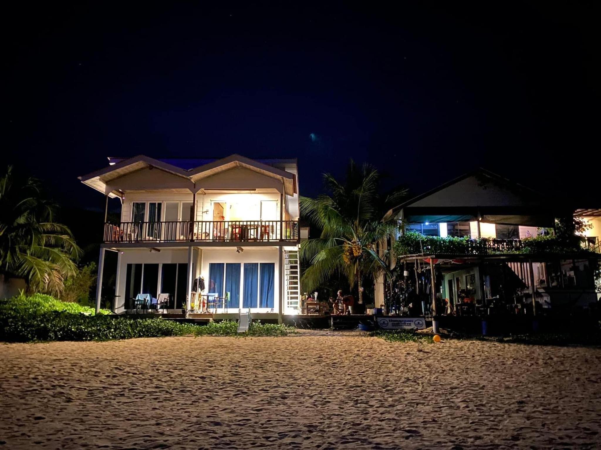 Tiongman Scubadive & Lodge