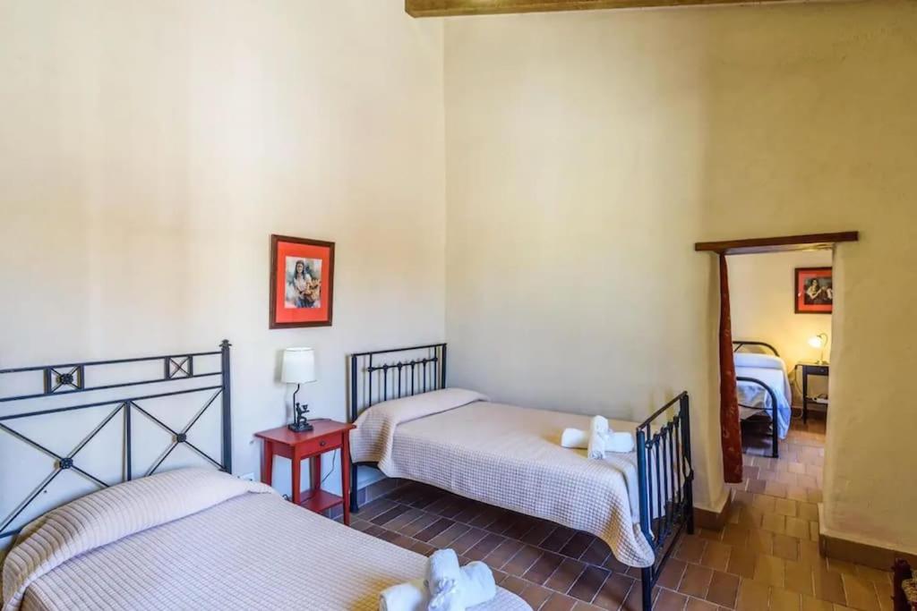 Casa Cortijo en Dehesa Sierra León