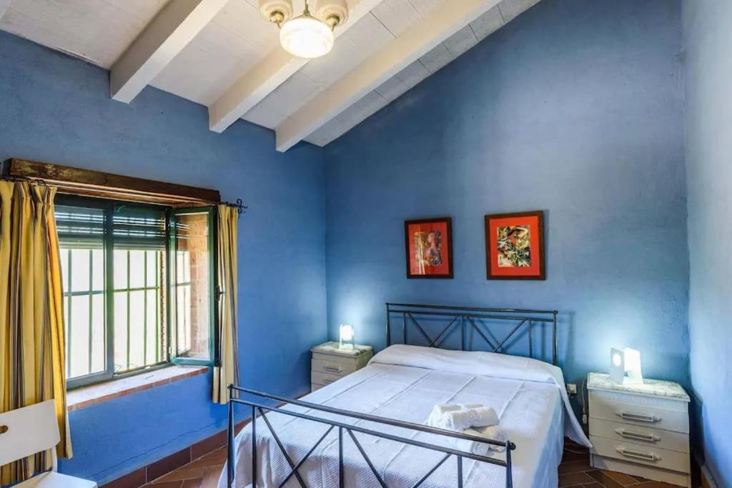 Casa Cortijo en Dehesa Sierra León