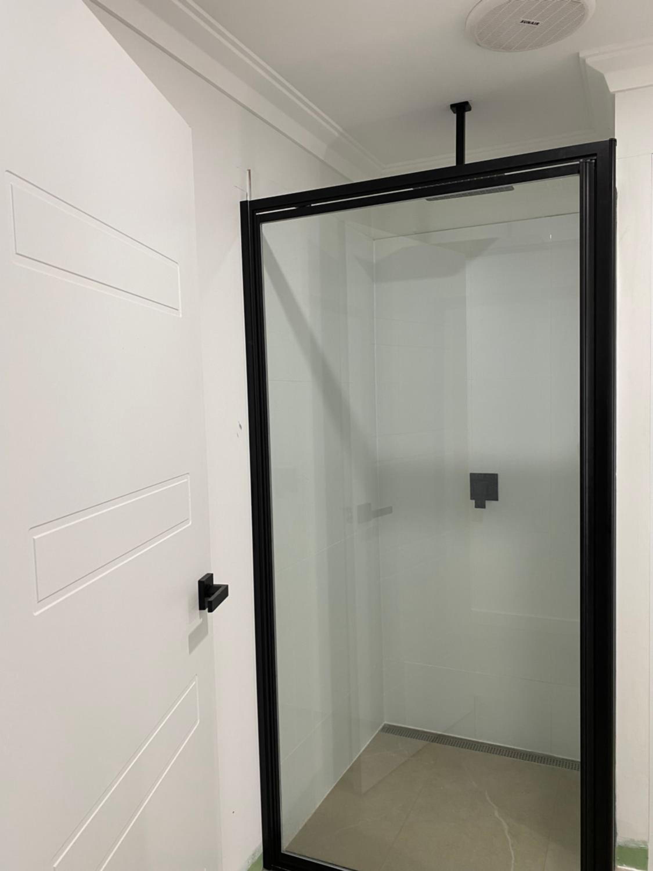 Lux Modern 4 Bedroom House Central CBD