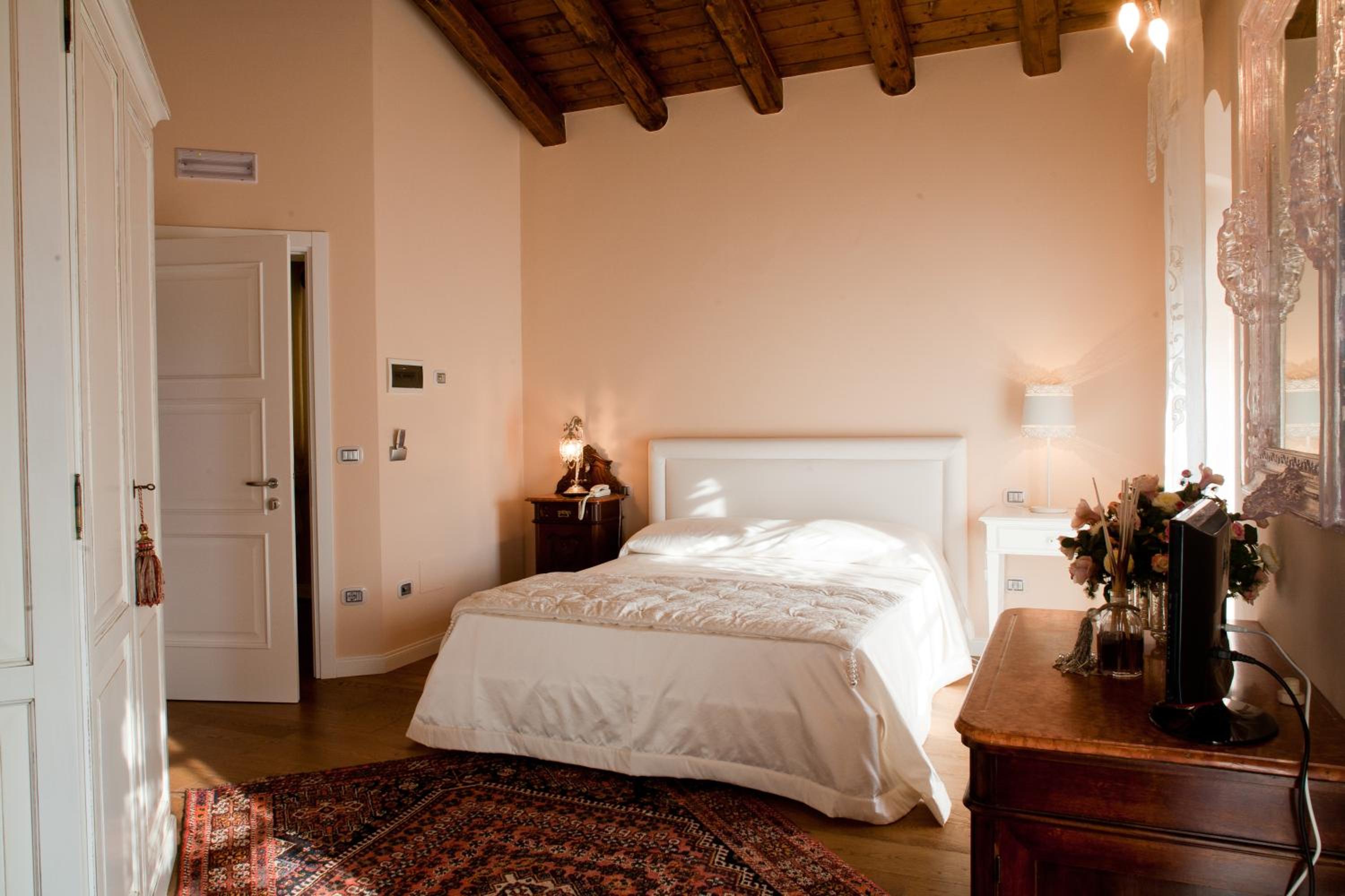 Wine Resort Luisa view 3