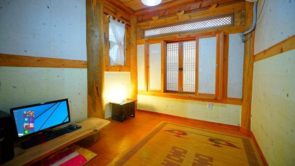 Photo 26