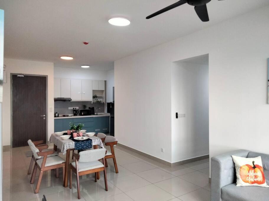 M Vertica Residence I HomeBrickz