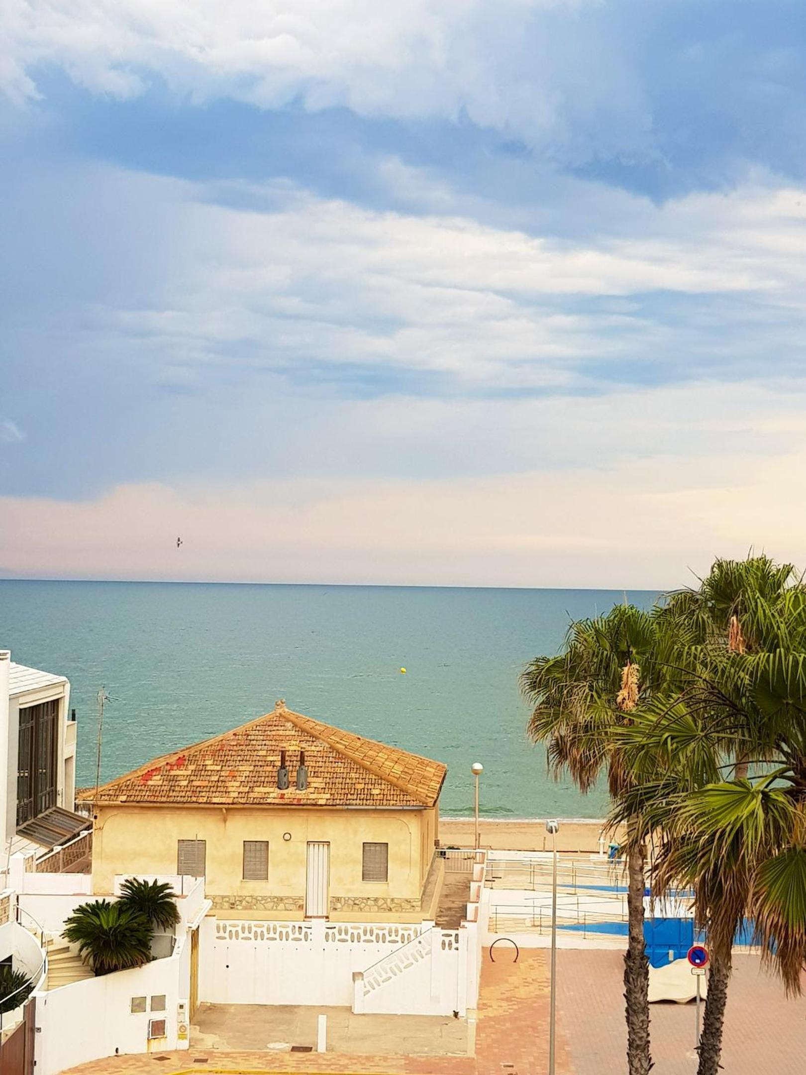 Spacious apartment in Tavernes de la Valldigna with sea view