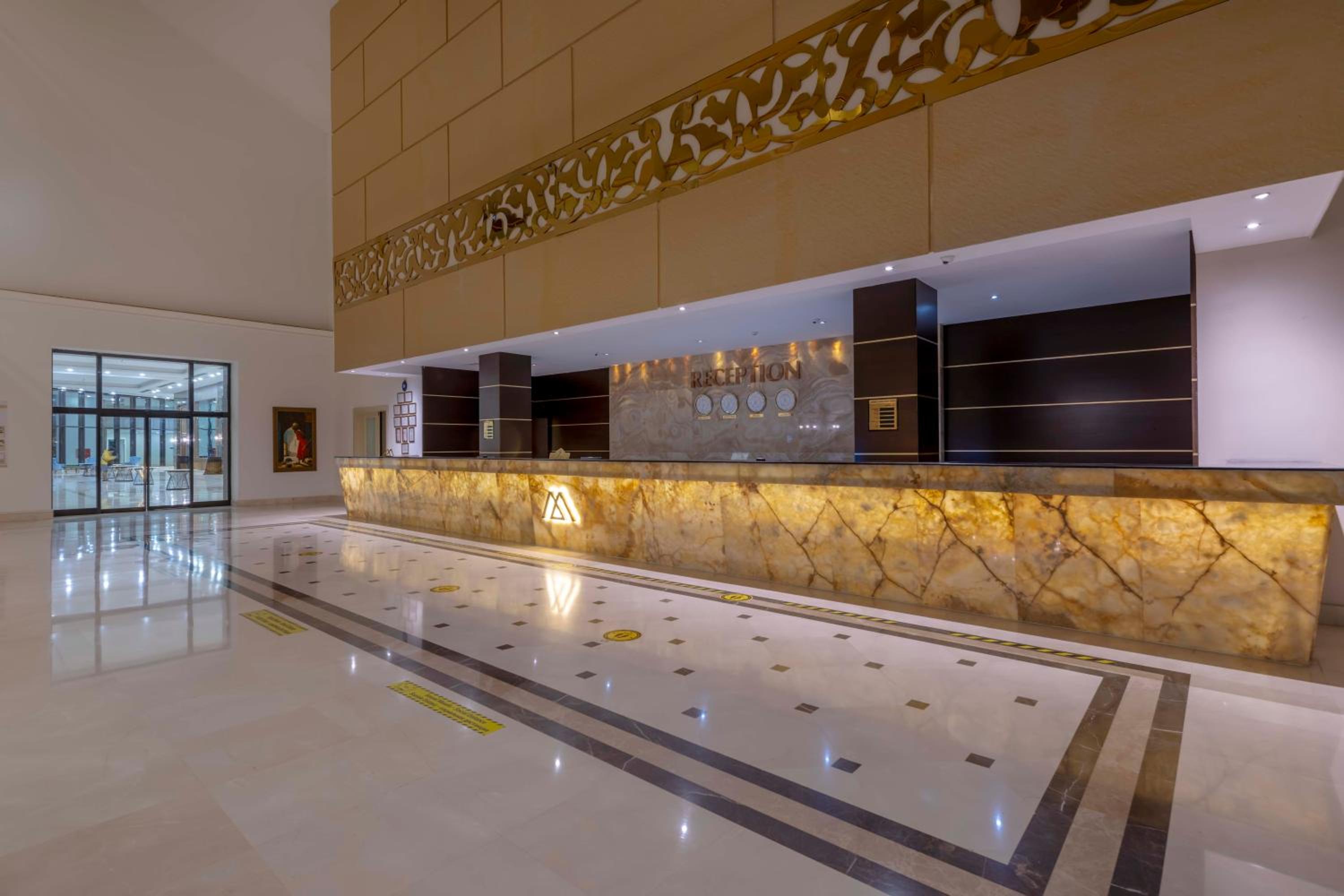 Amara Luxury Resort & Villas - Image 9