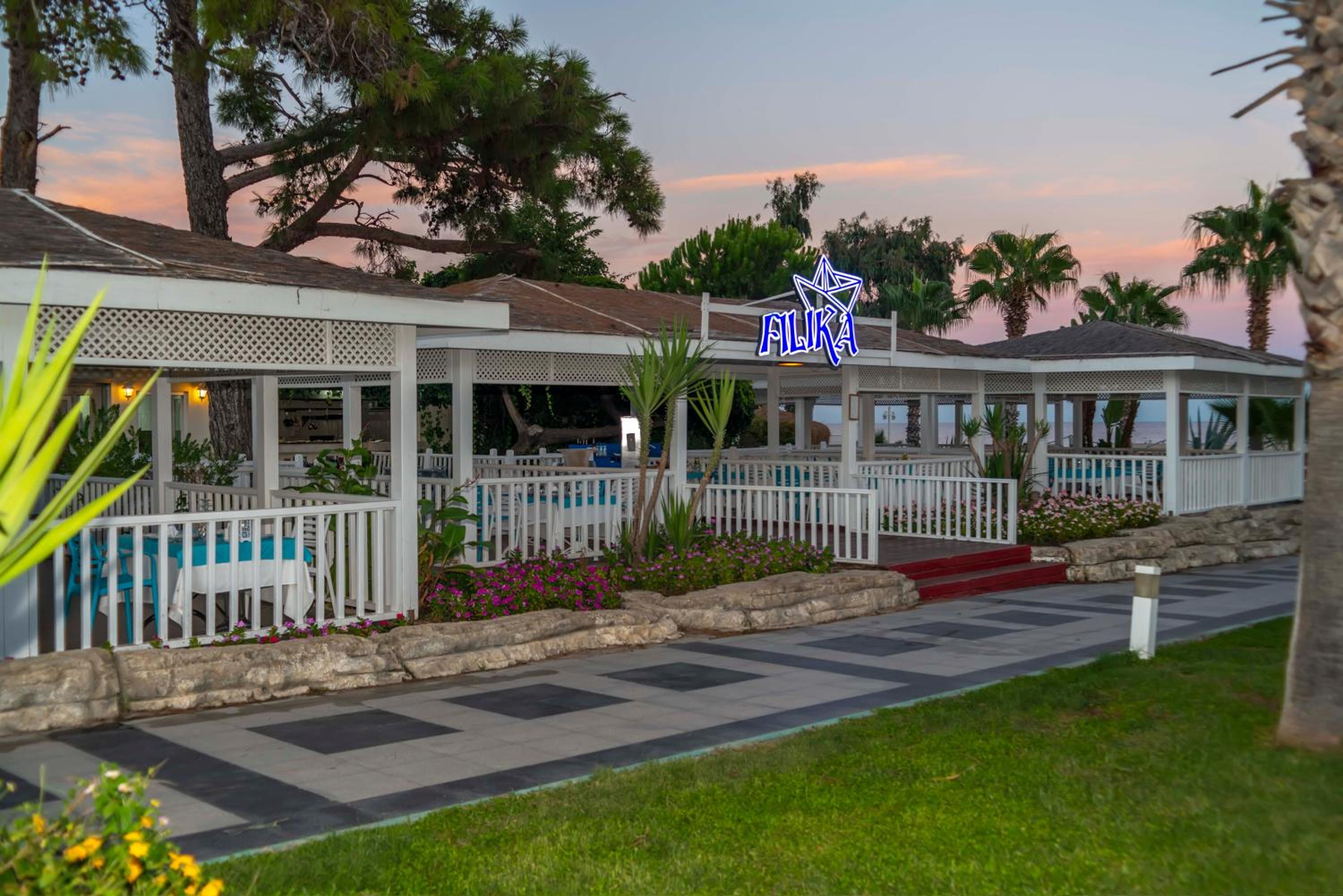 Amara Luxury Resort & Villas - Image 25