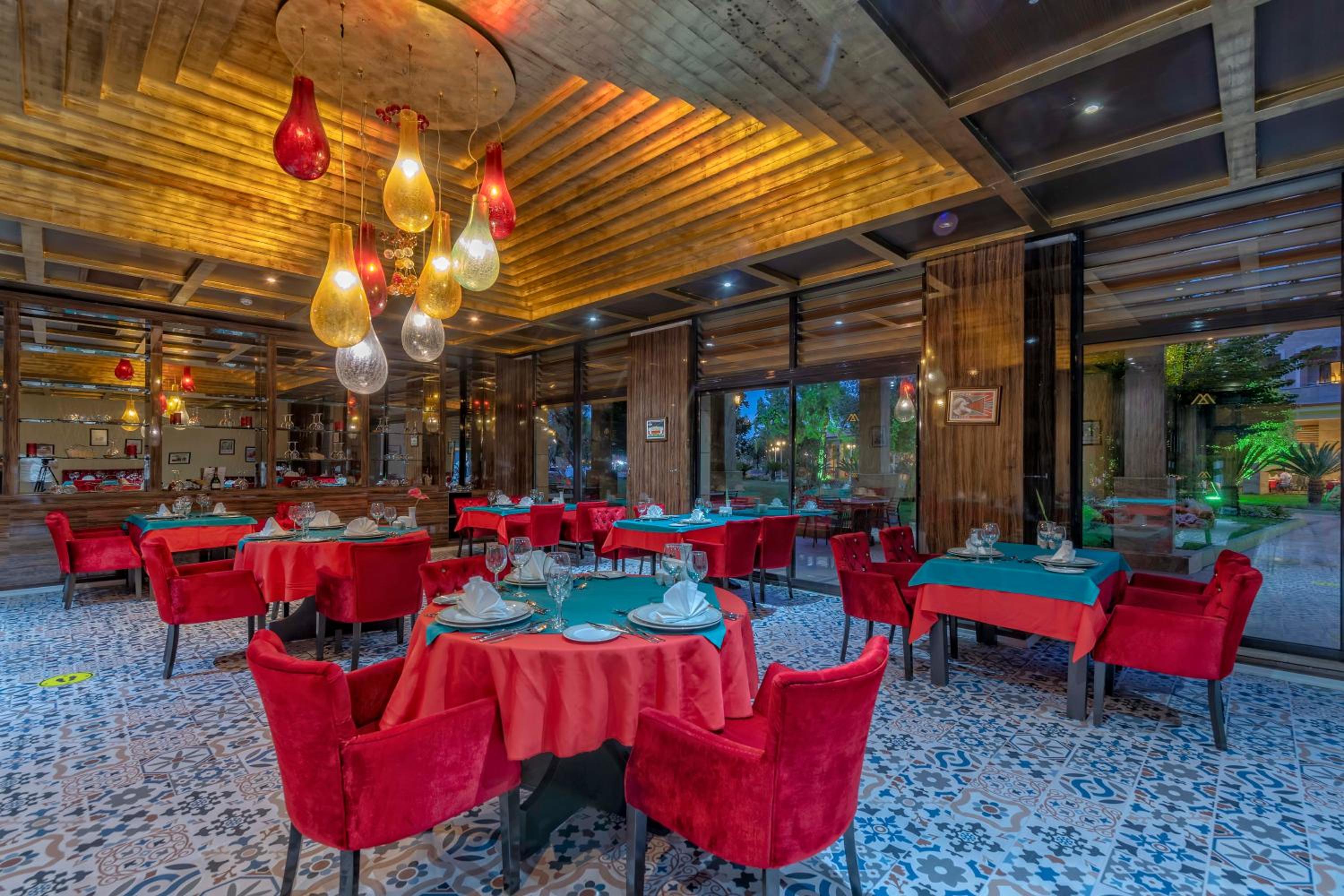 Amara Luxury Resort & Villas - Image 27