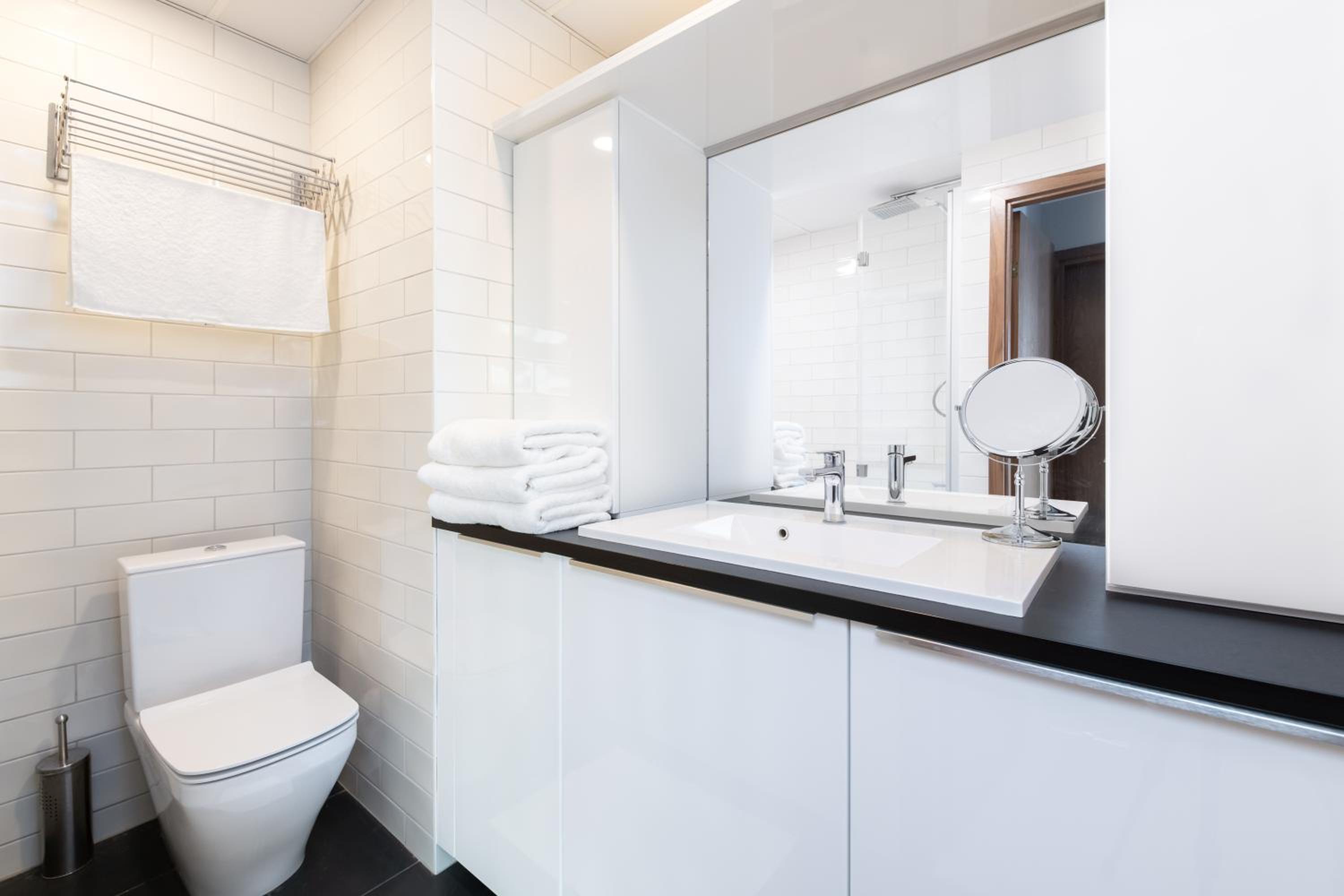 Free Parking, Quiet, One-bedroom at Kalamaja apartment view 4