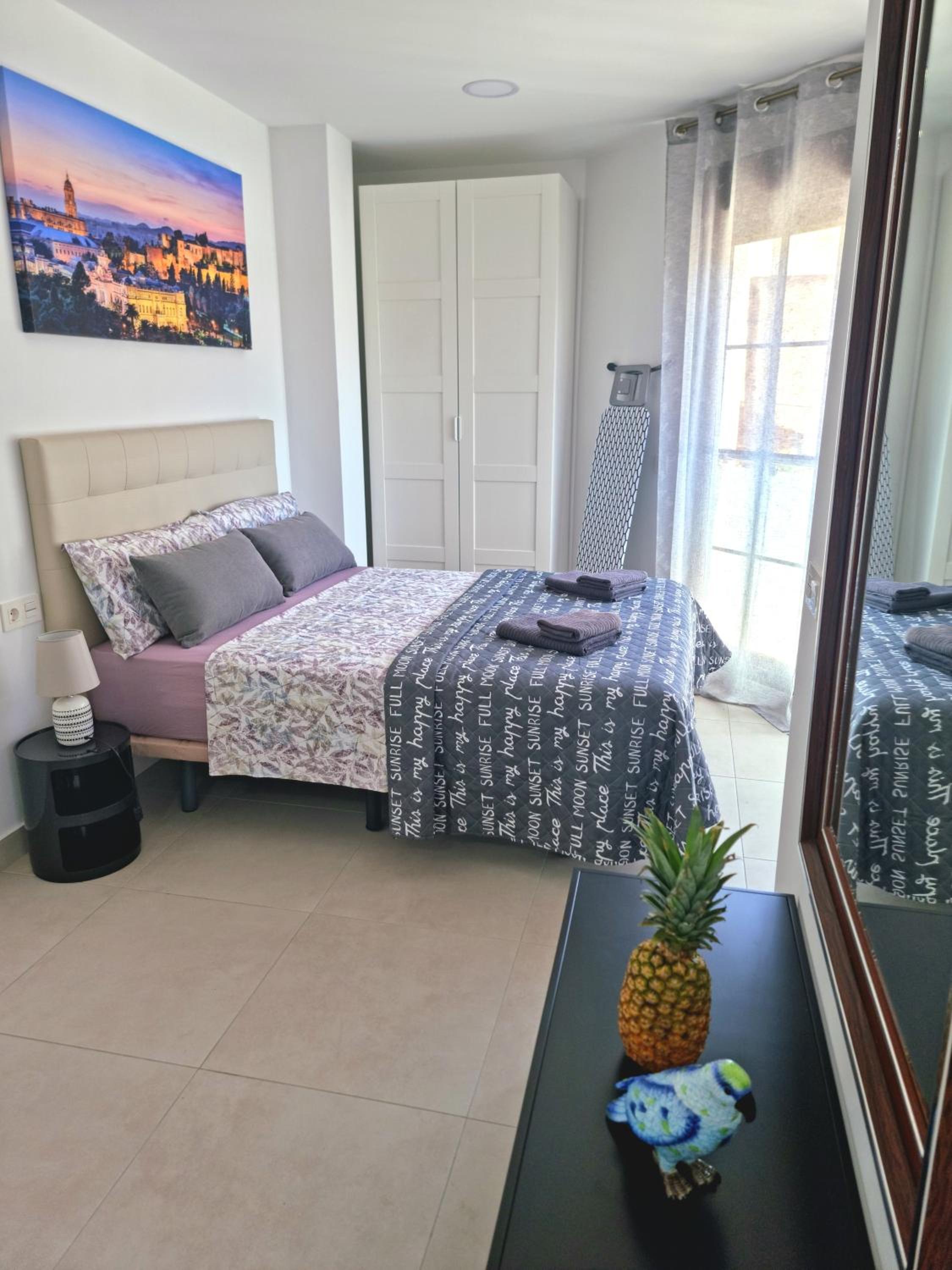 APARTAMENTOS ELEMAR free luggage storage