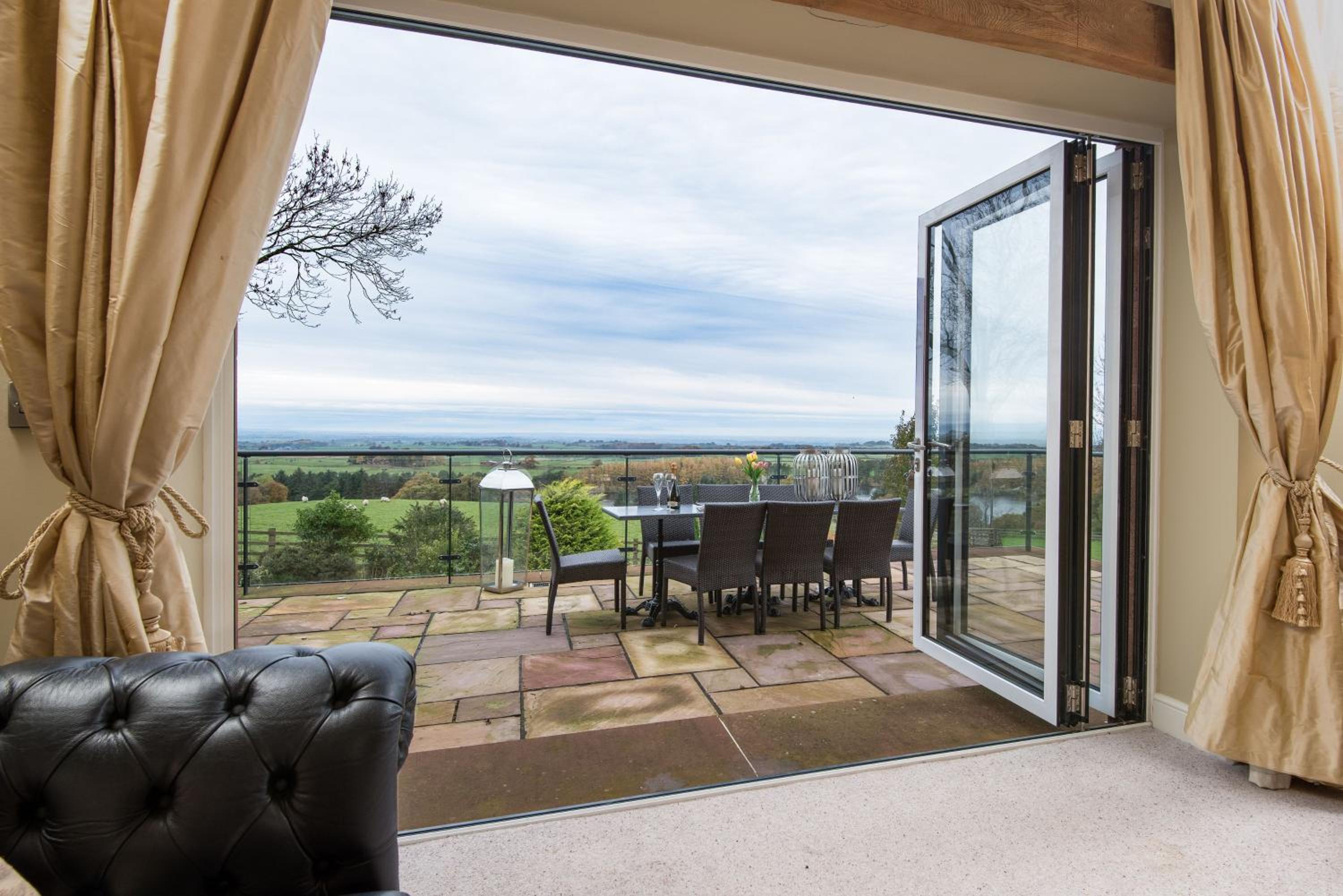 Orchard House, Castle Carrock, luxurious, characterful cottage with hot tub and countryside views view 4