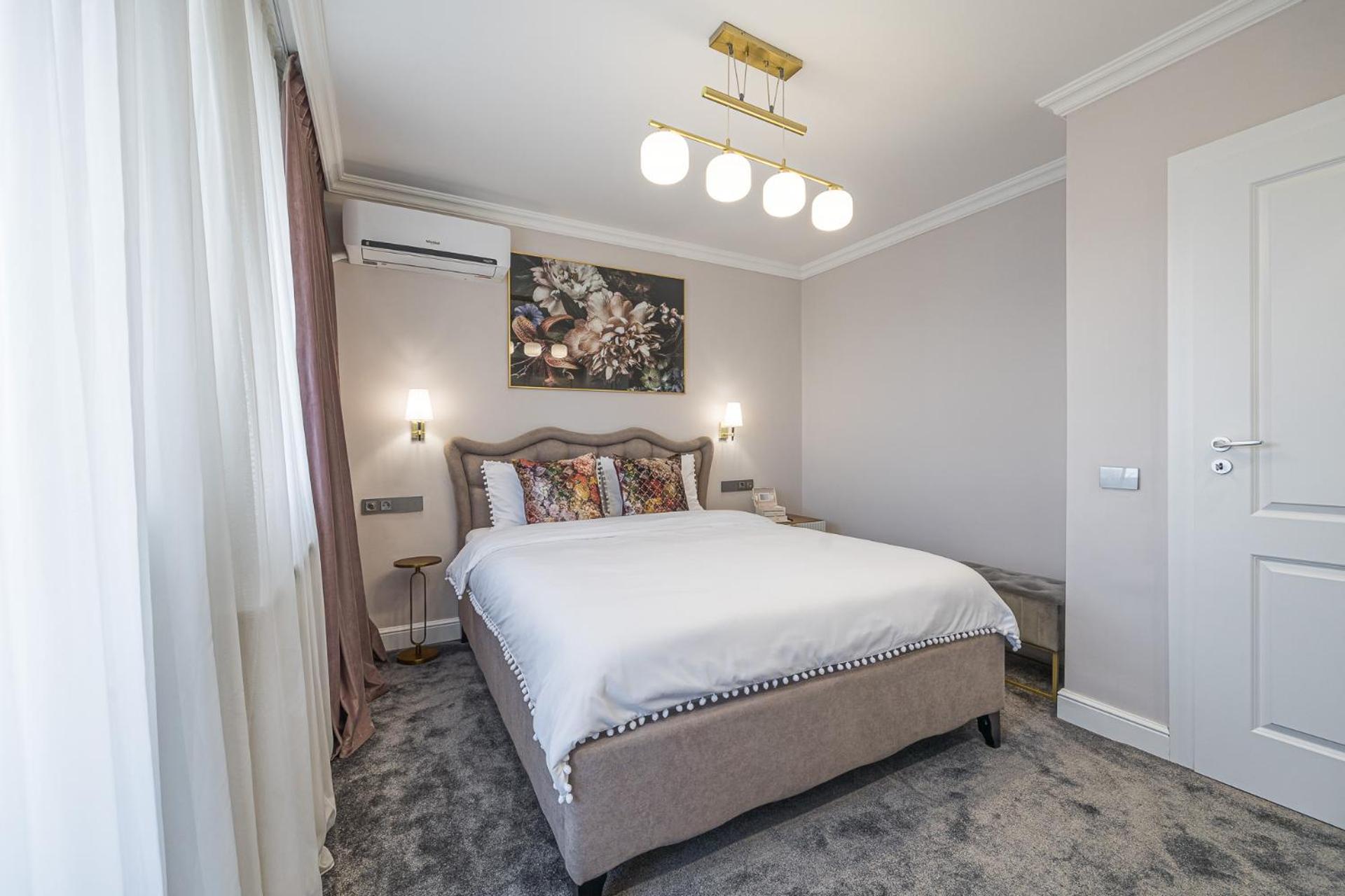 Bright House Cantemir