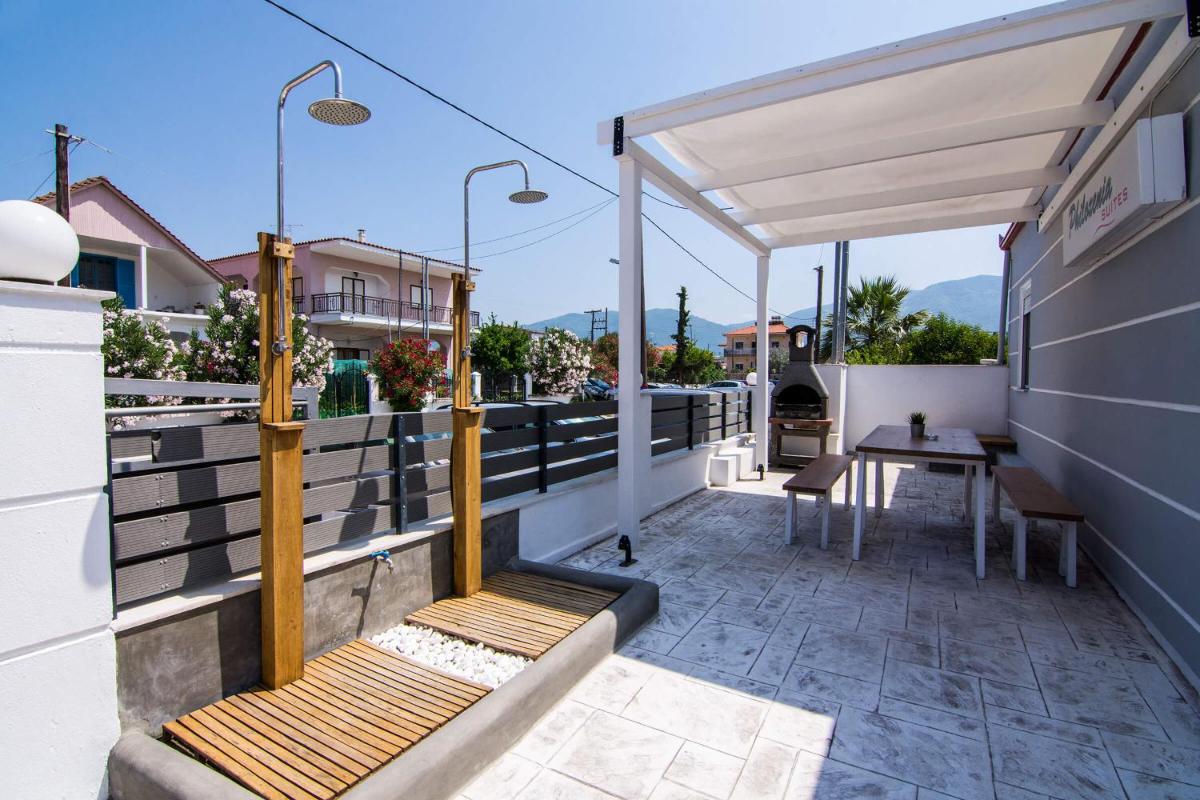 Philoxenia Suites