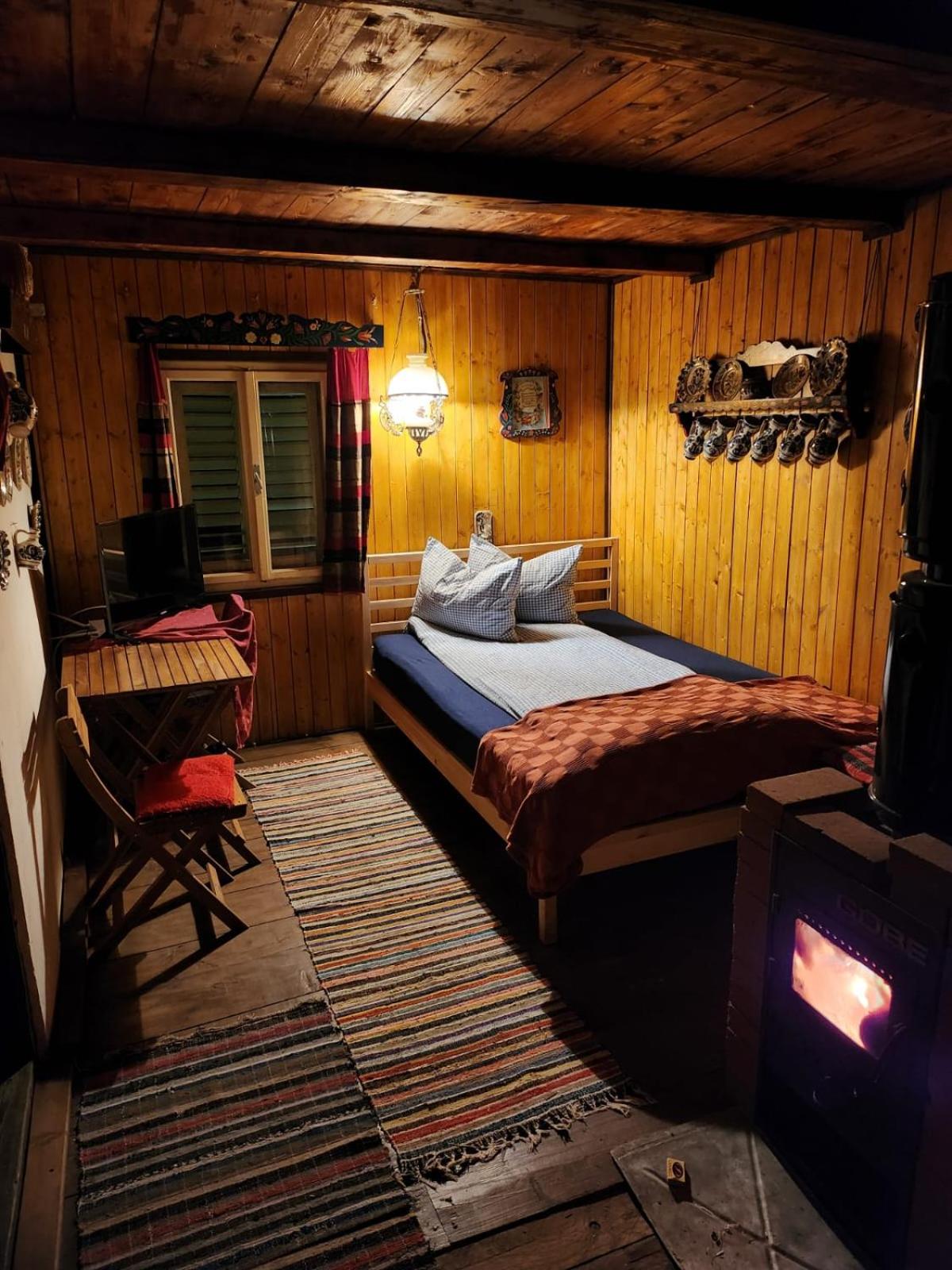 Cabana Farmec Ciubăr - Dézsabáj Kulcsosház view 2