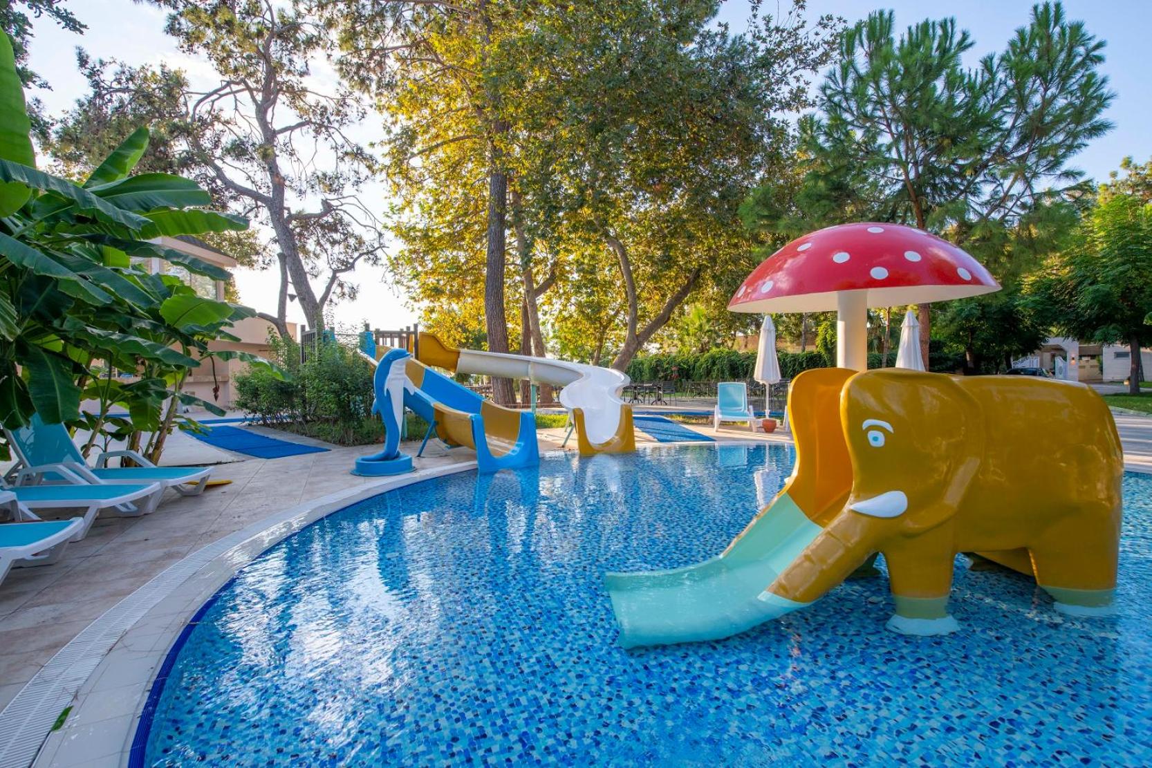Amara Luxury Resort & Villas - Image 17