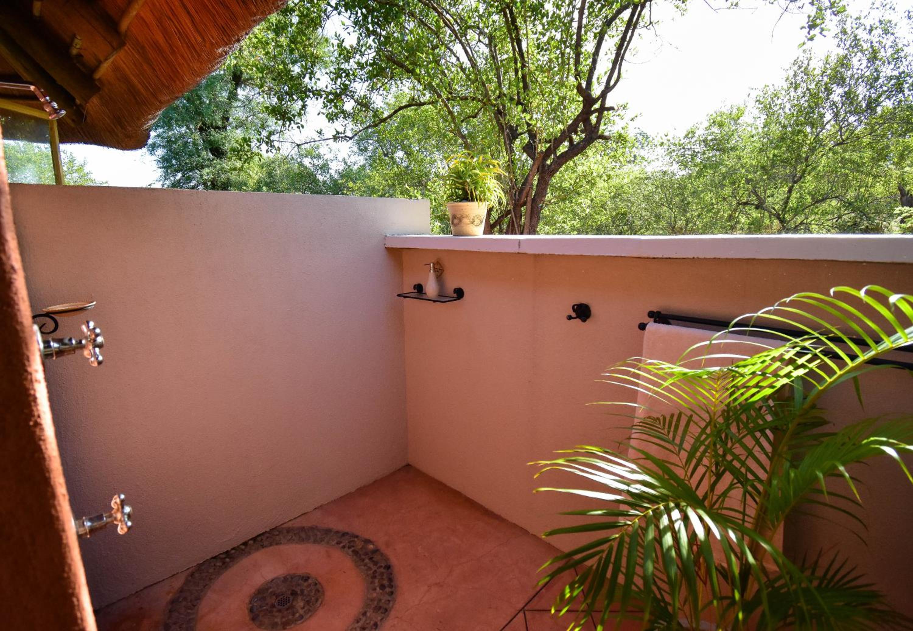 Mohlabetsi Safari Lodge