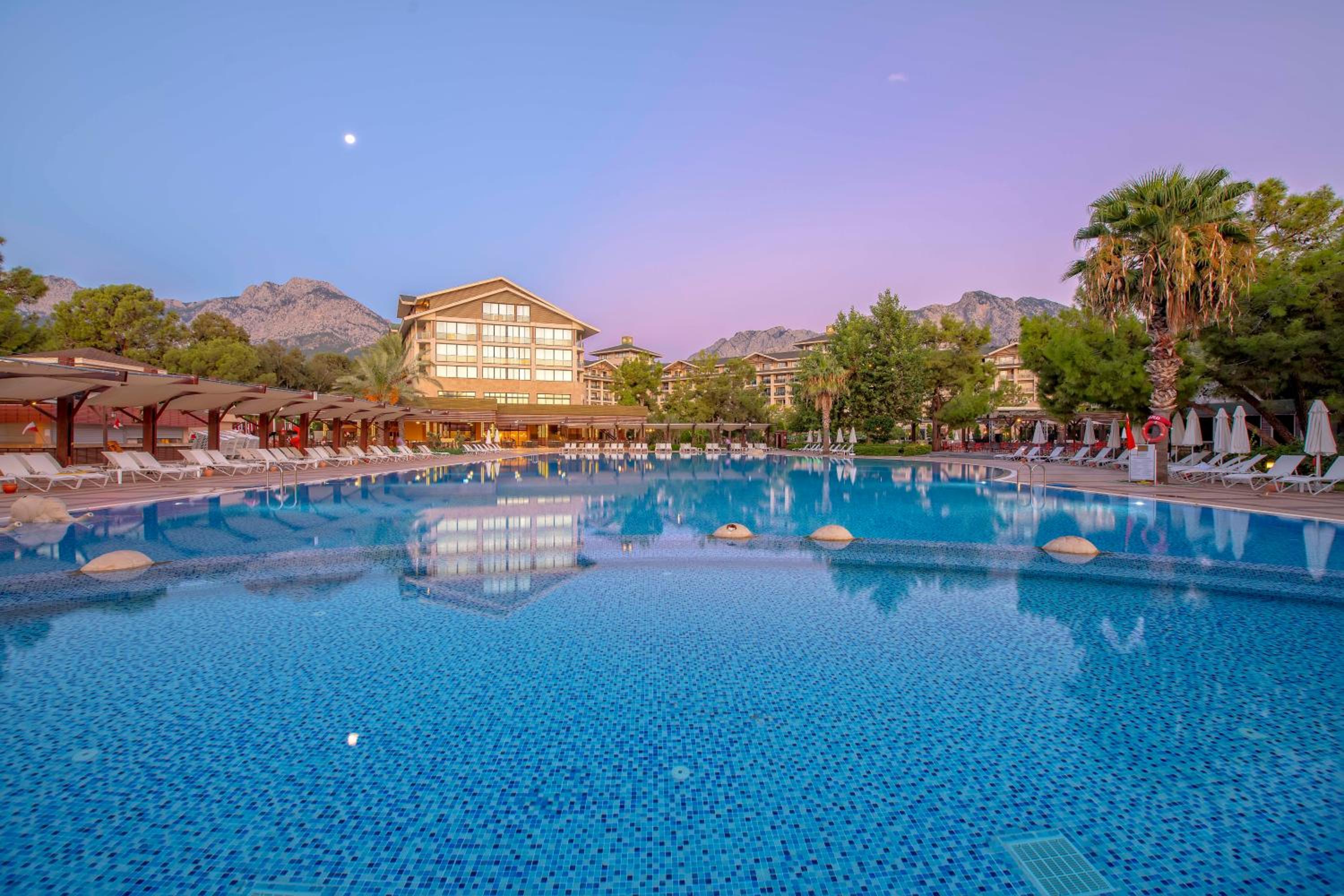 Amara Luxury Resort & Villas - Image 13