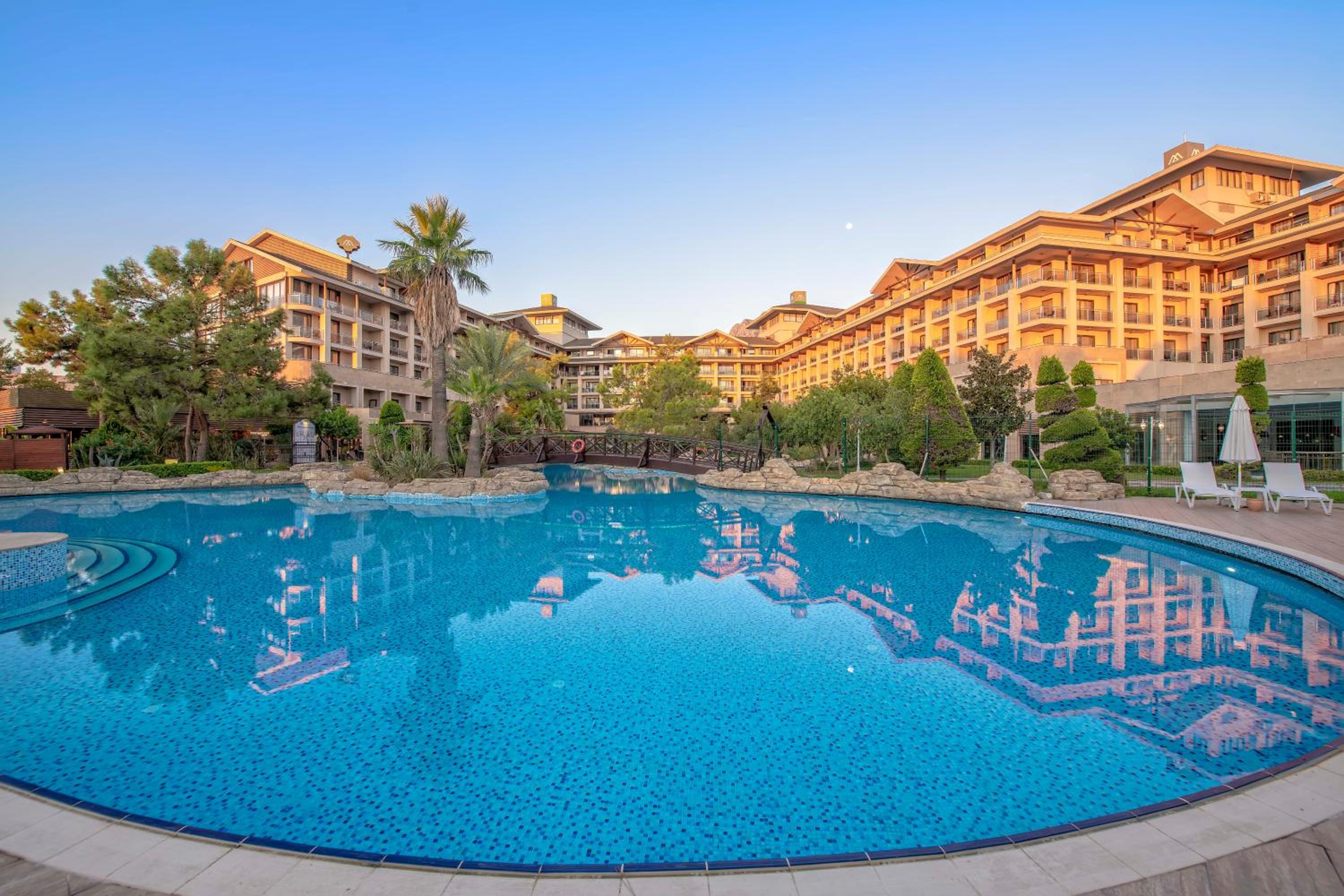 Amara Luxury Resort & Villas - Image 43