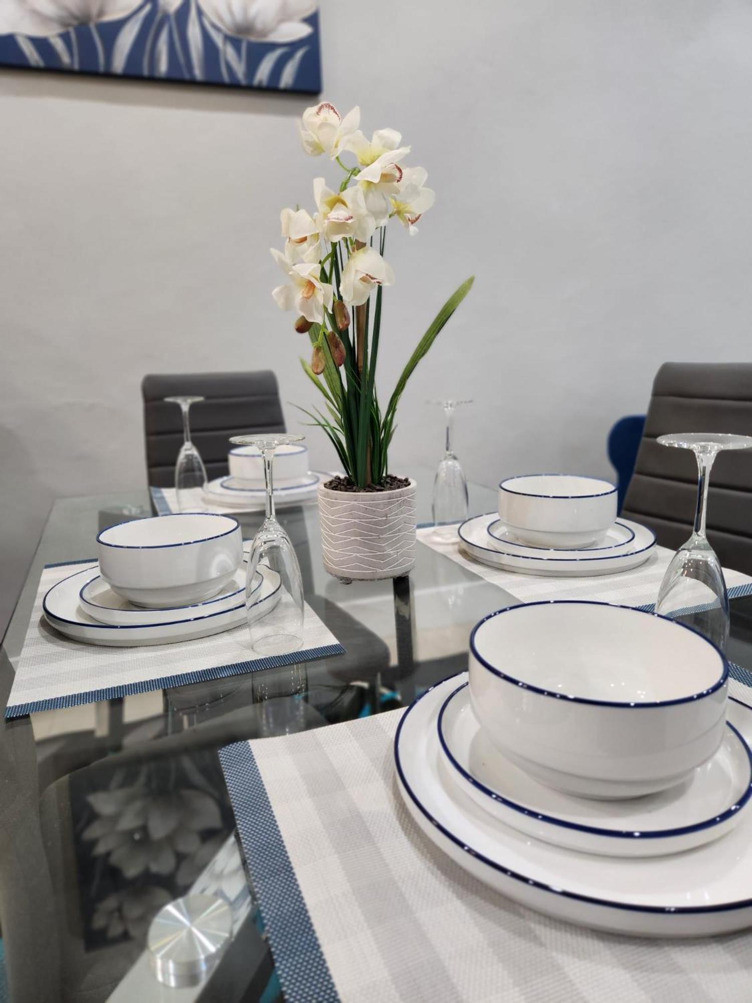 Hotel The Hide Away - Image 1