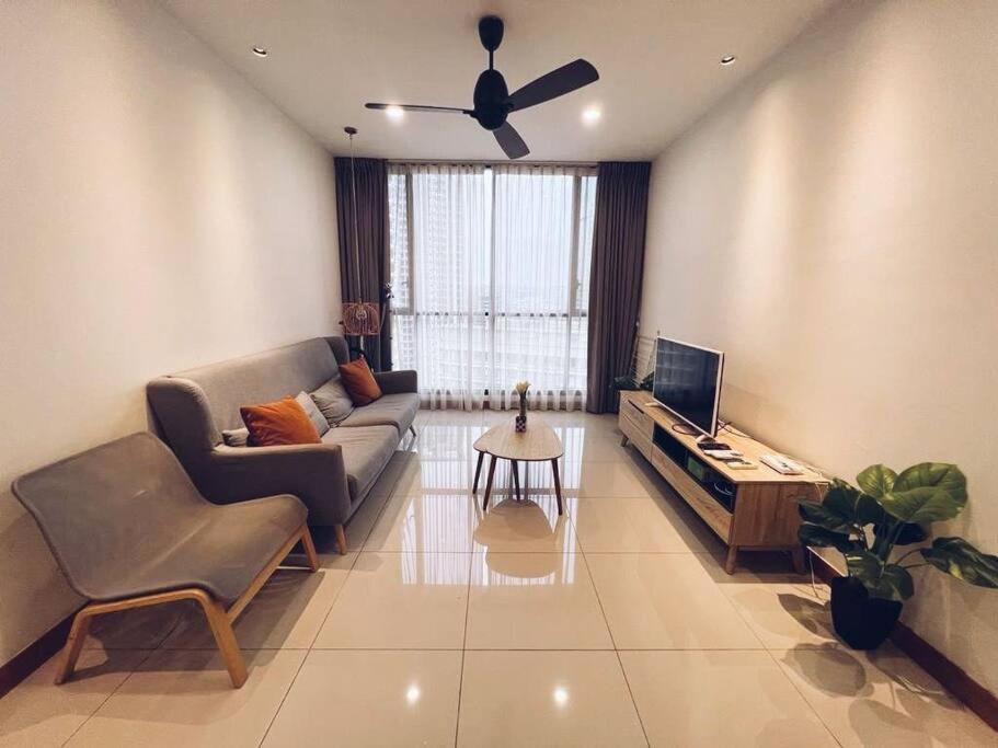 [PROMO]Connected train 2 Bedroom ABOVE MALL (22)