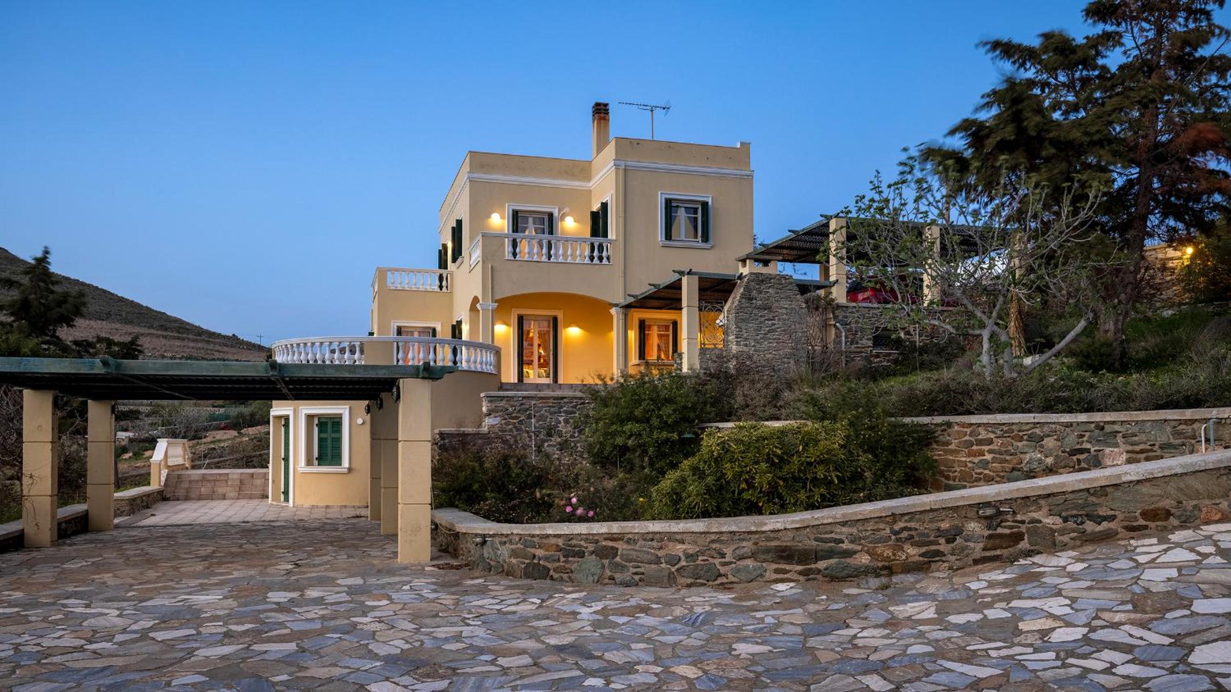 Pantaleon House