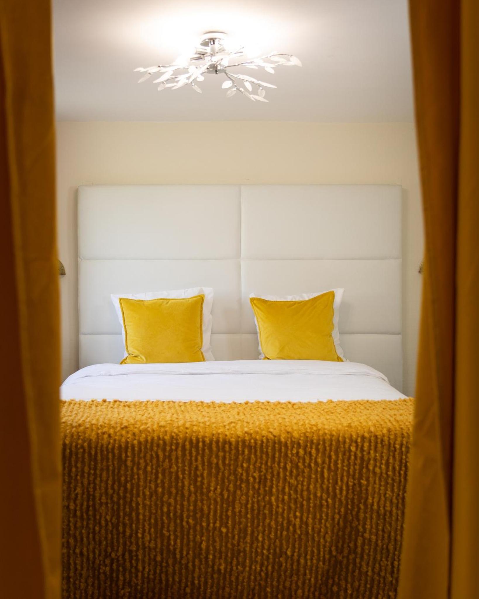 Les Lodges du Paradis by Leslodgespa