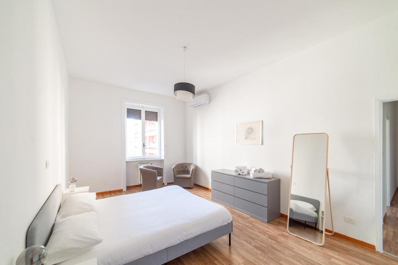 Hbhall Residenze Darsena