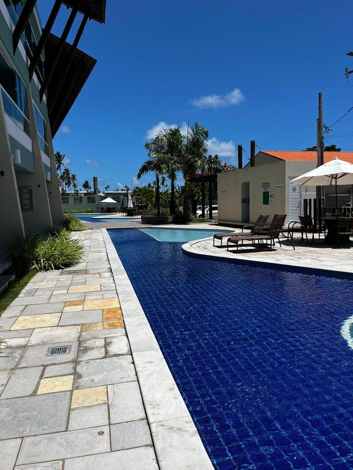 Flat Charm Térreo Piscinas