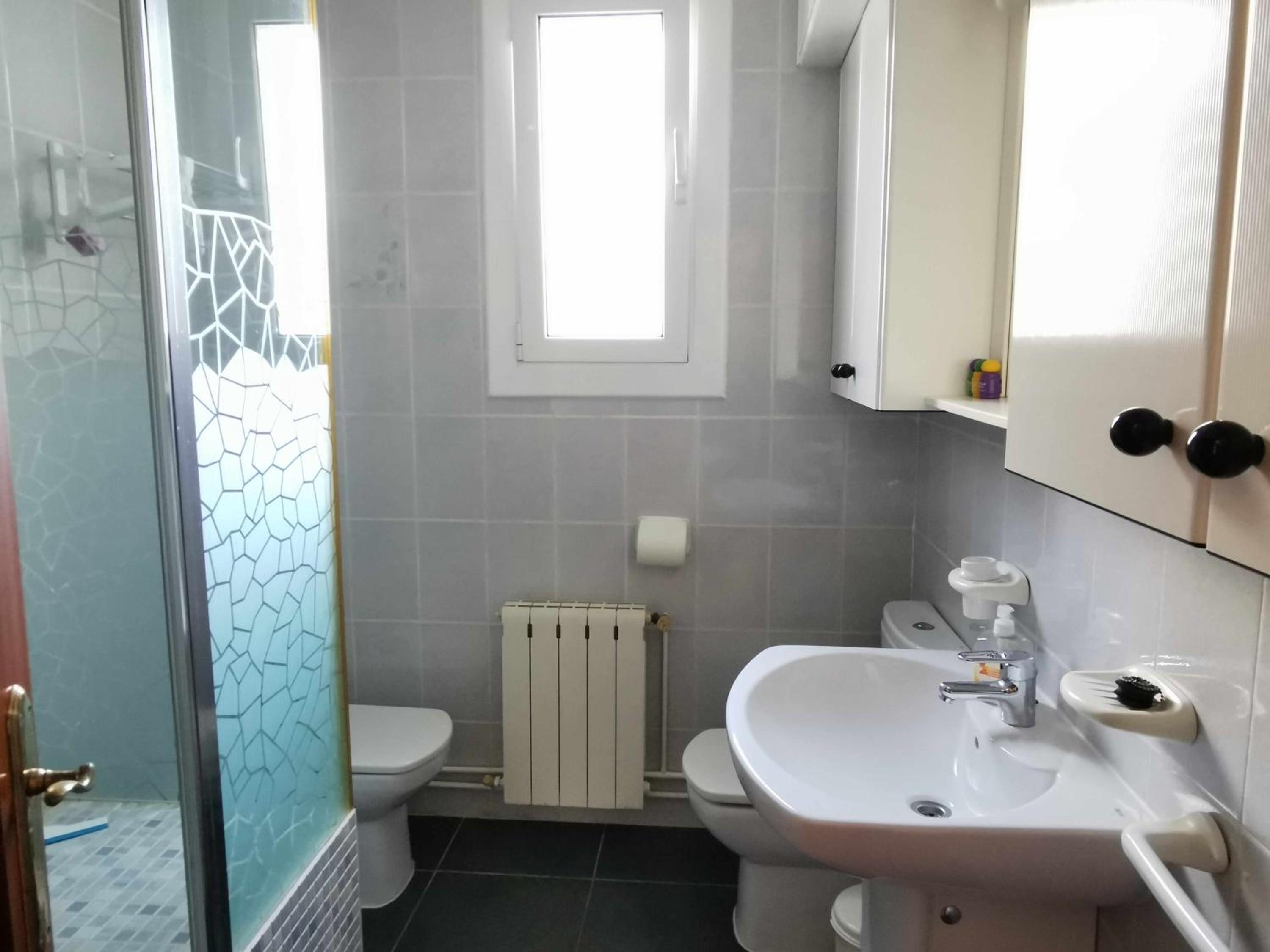 Villa de una planta con piscina ideal familias