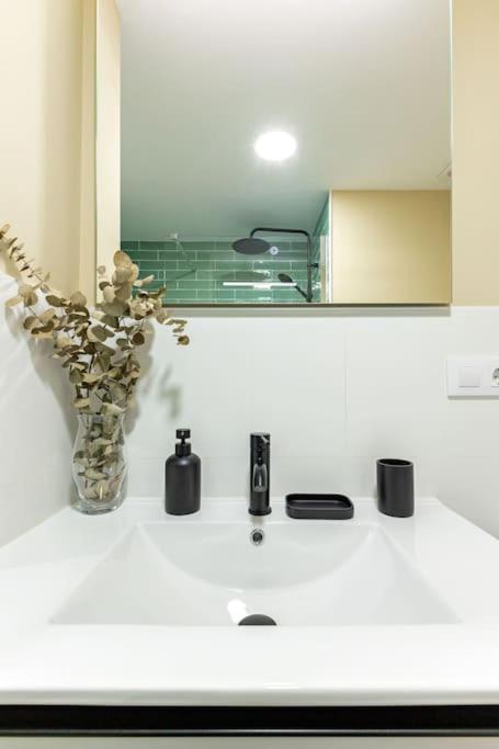 NEW Suite reformada con excelente ubicación