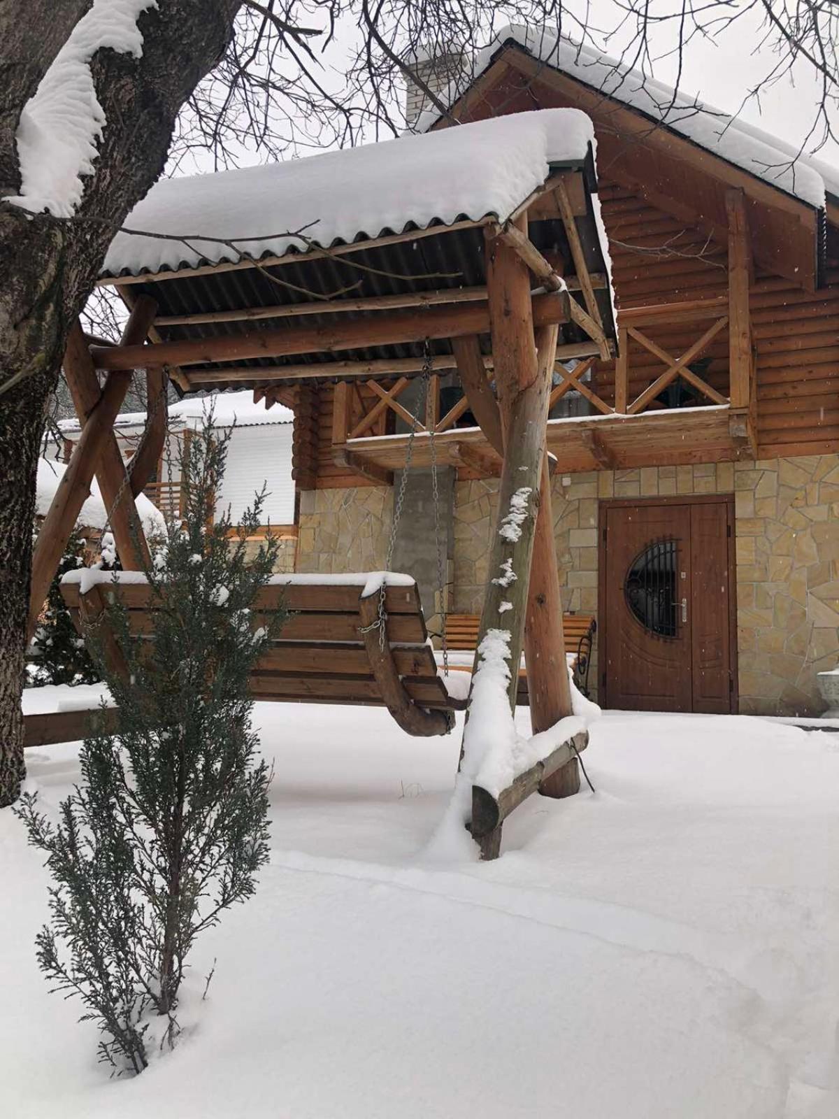 Yablunevyi Tsvit
