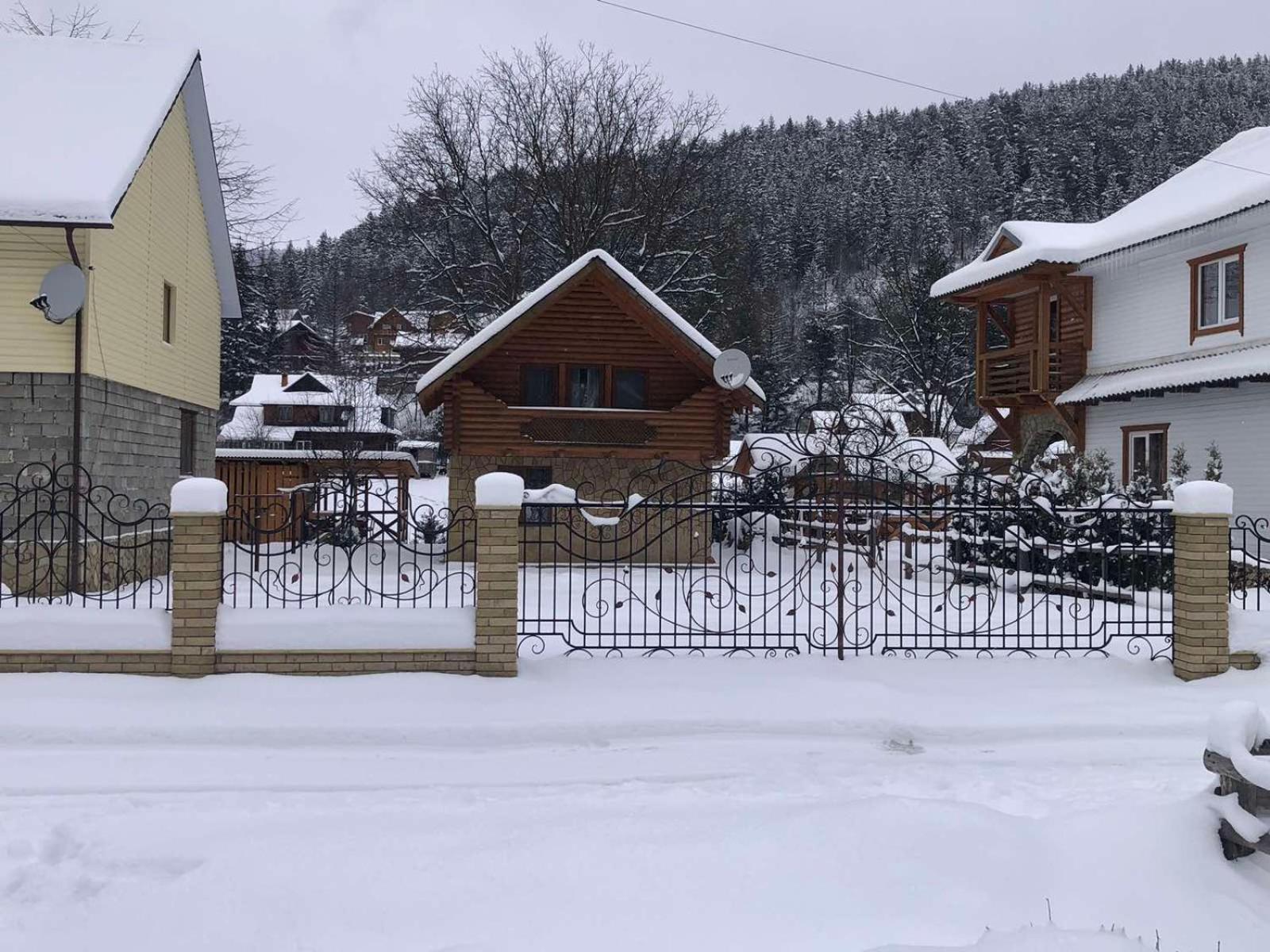 Yablunevyi Tsvit