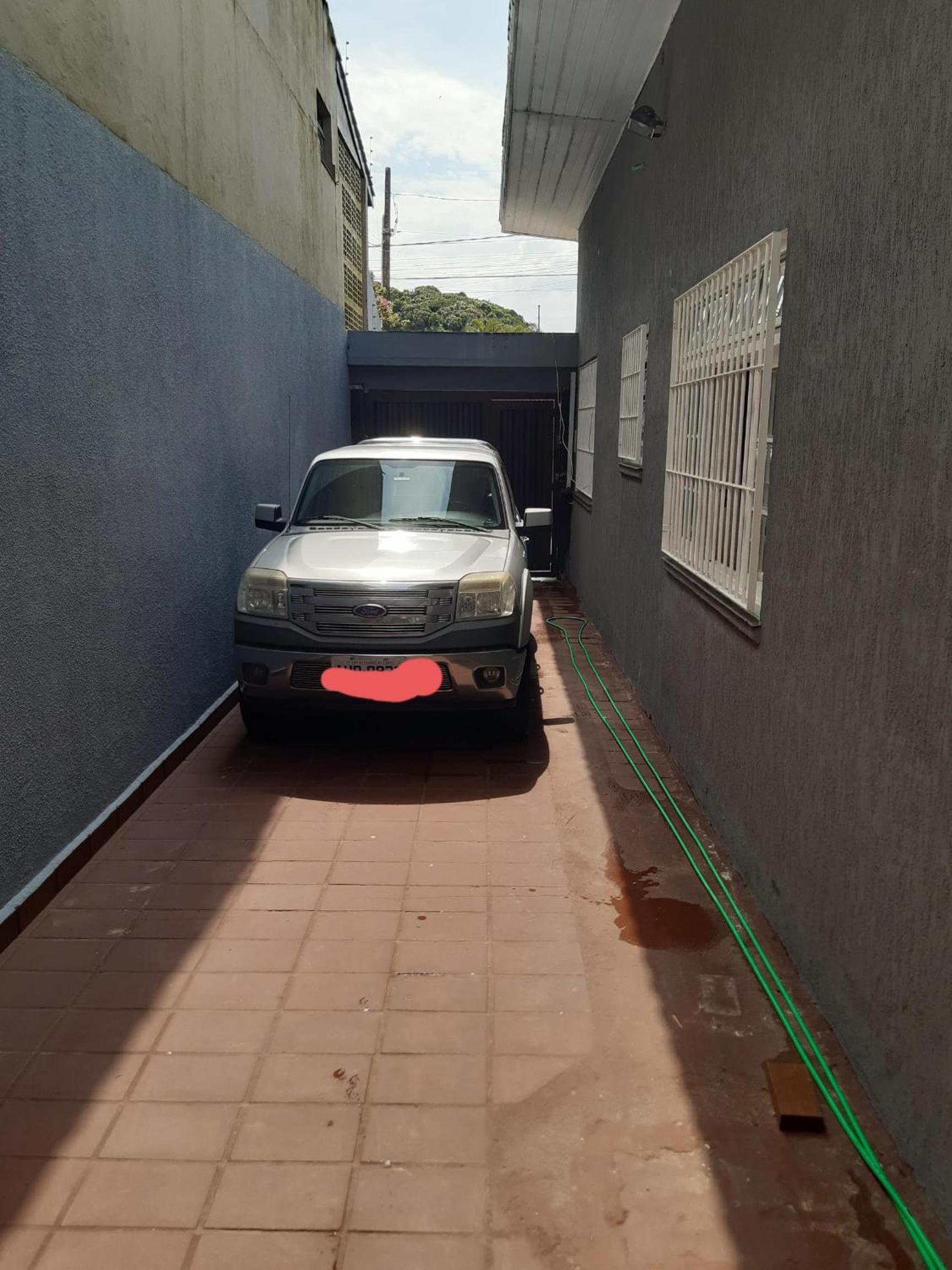 Casa com piscina, confortável e ótima localização
