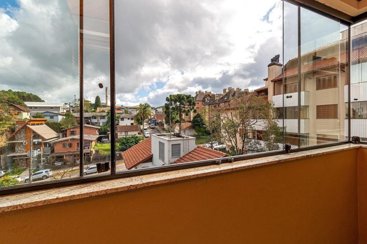 Rosa Edifício Mirante da Colina