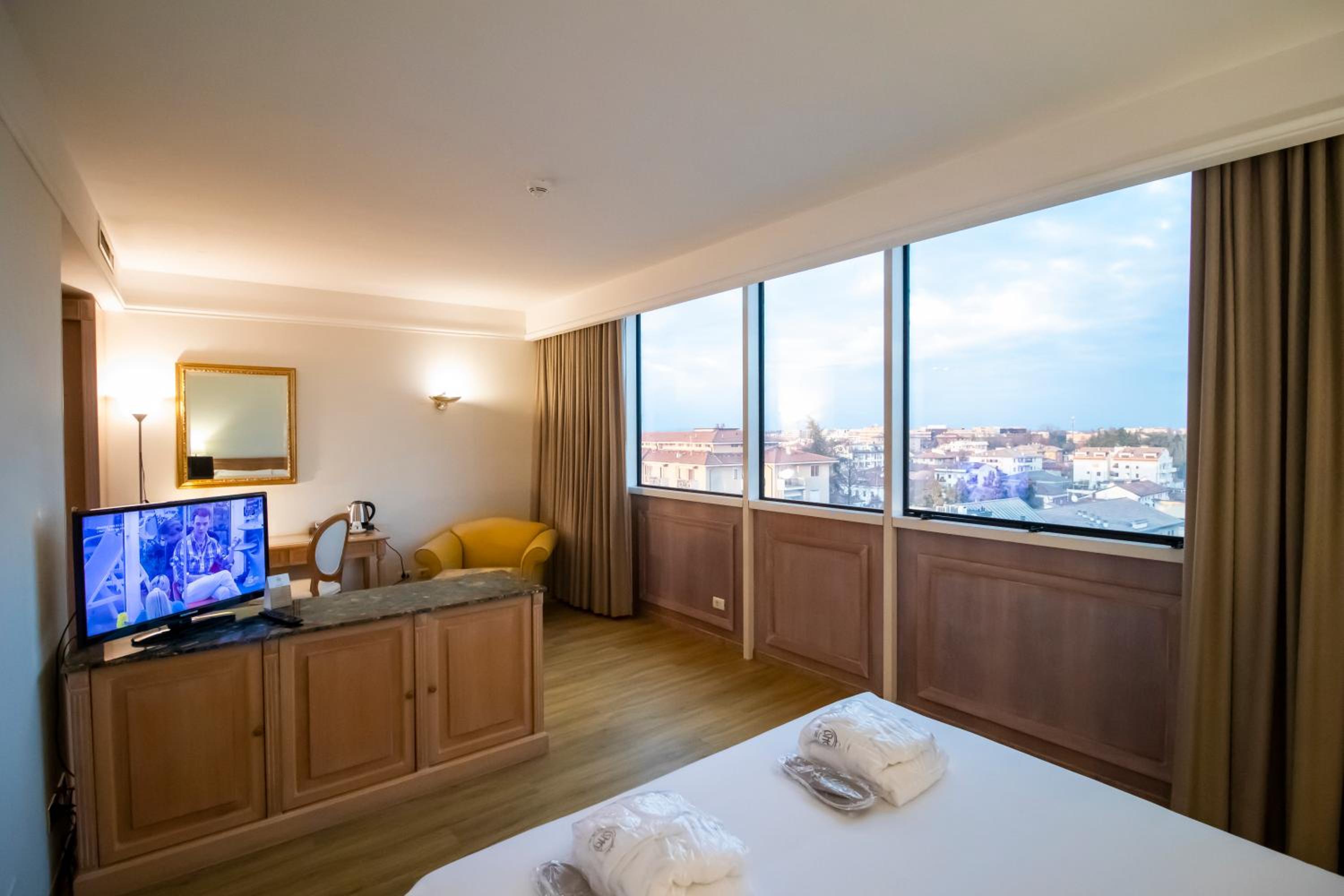 Vicenza Vacations - SHG Hotel De La Ville - Property Image 5