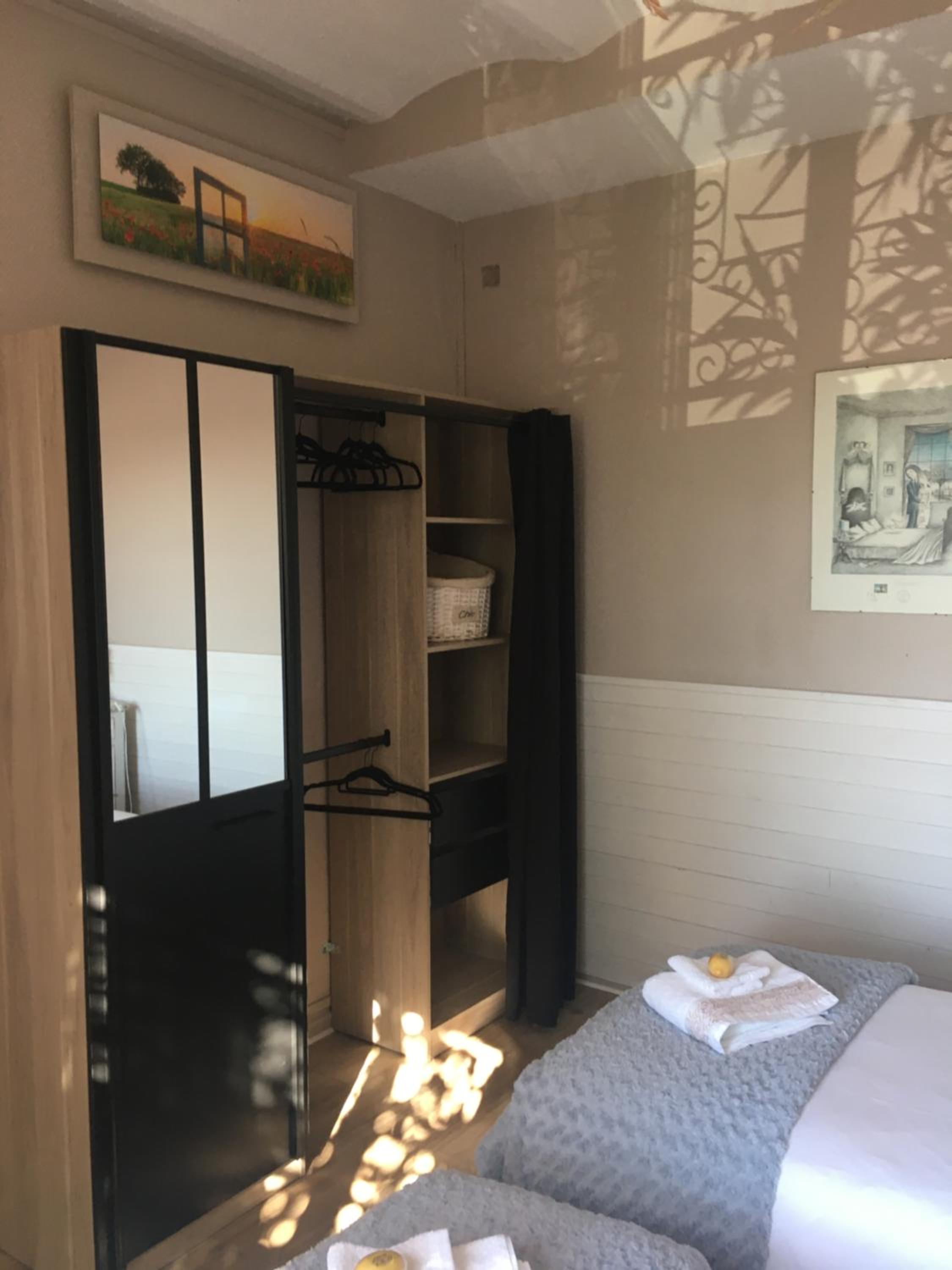 Appartement central des terres chaudes proche bord de mer view 3