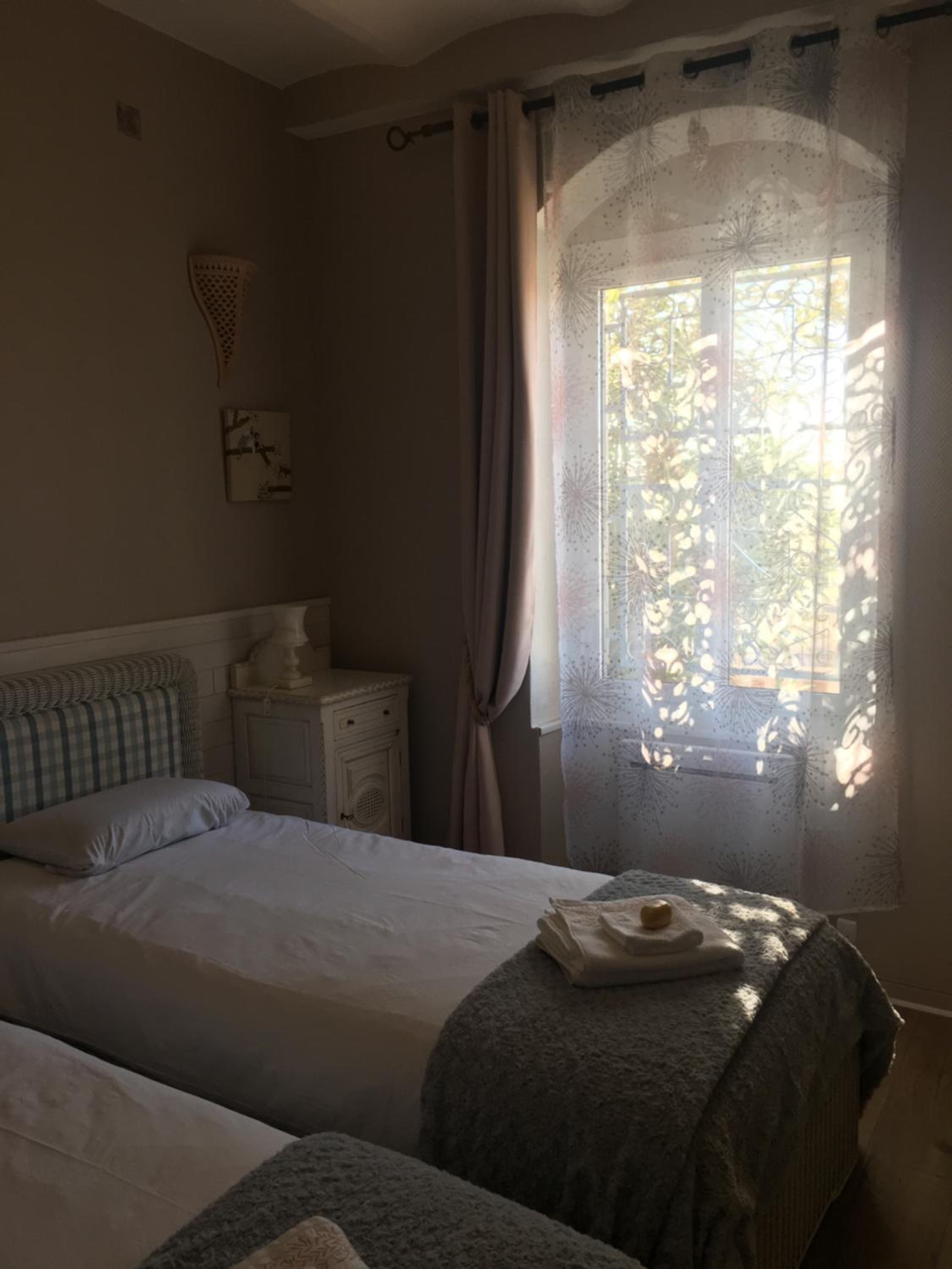 Appartement central des terres chaudes proche bord de mer view 4