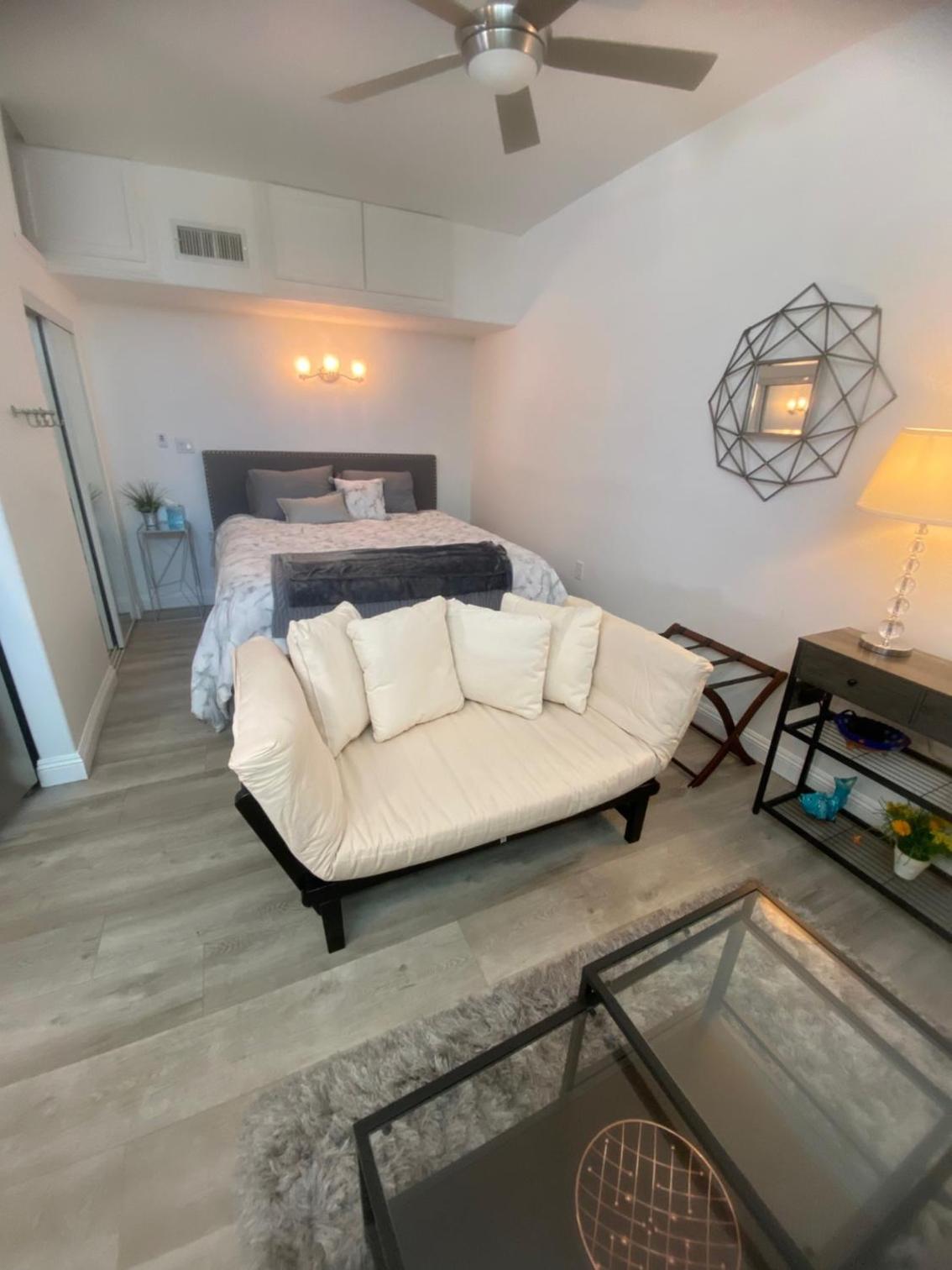 Sweet Dreams B&B LA